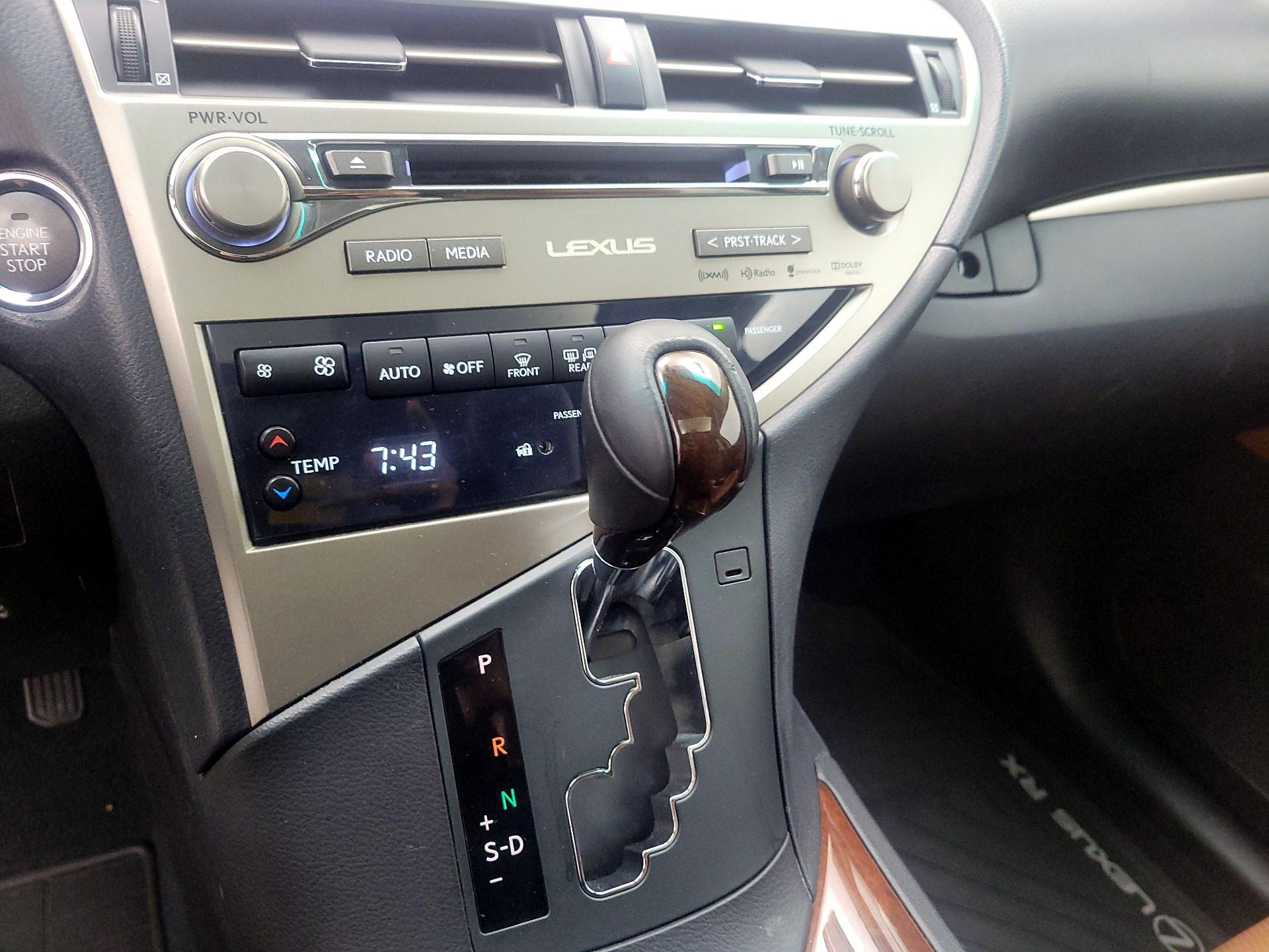 Thumbnail: 2015 Lexus RX - 18