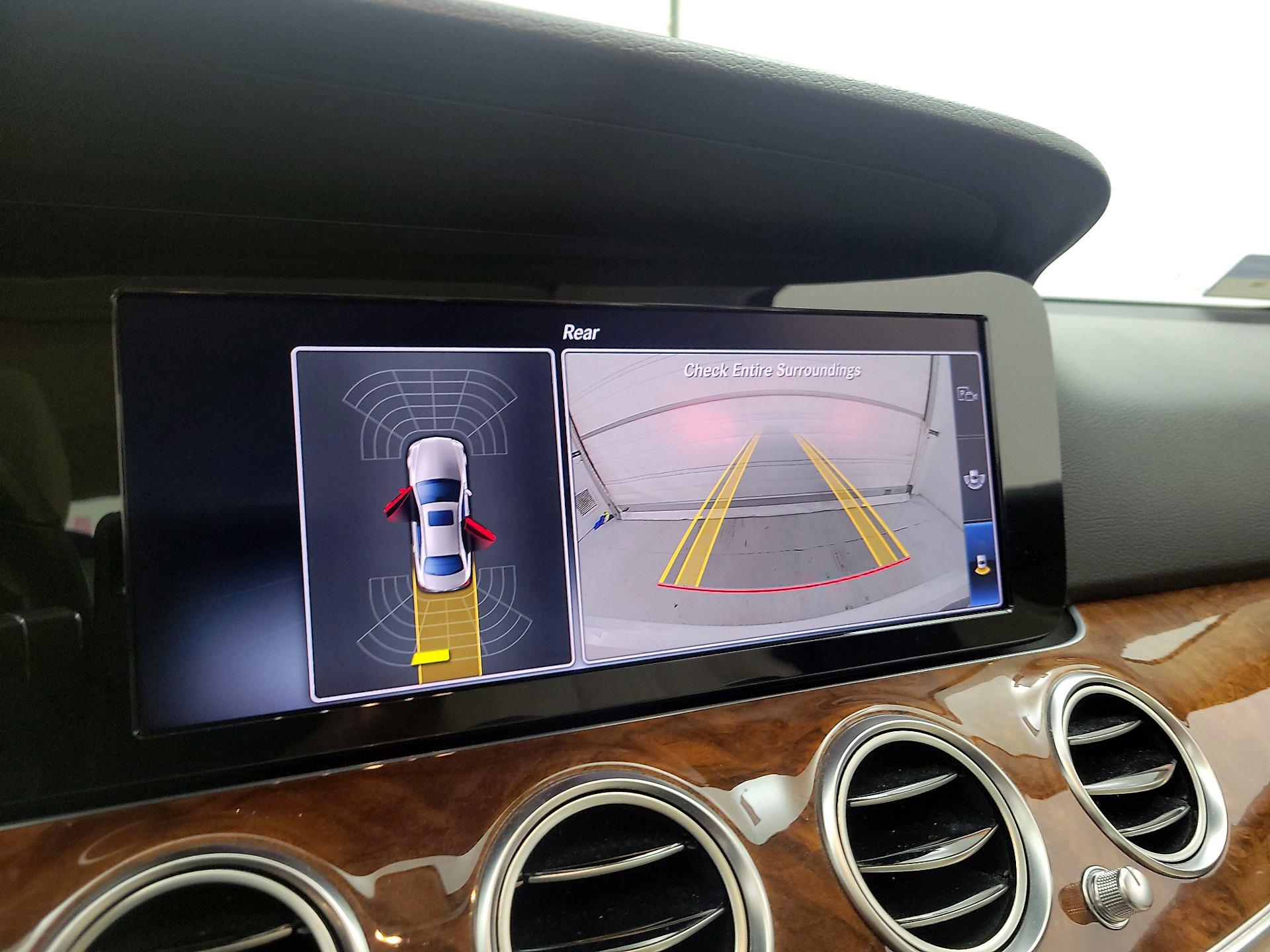 Thumbnail: 2018 Mercedes-Benz E-Class - 13