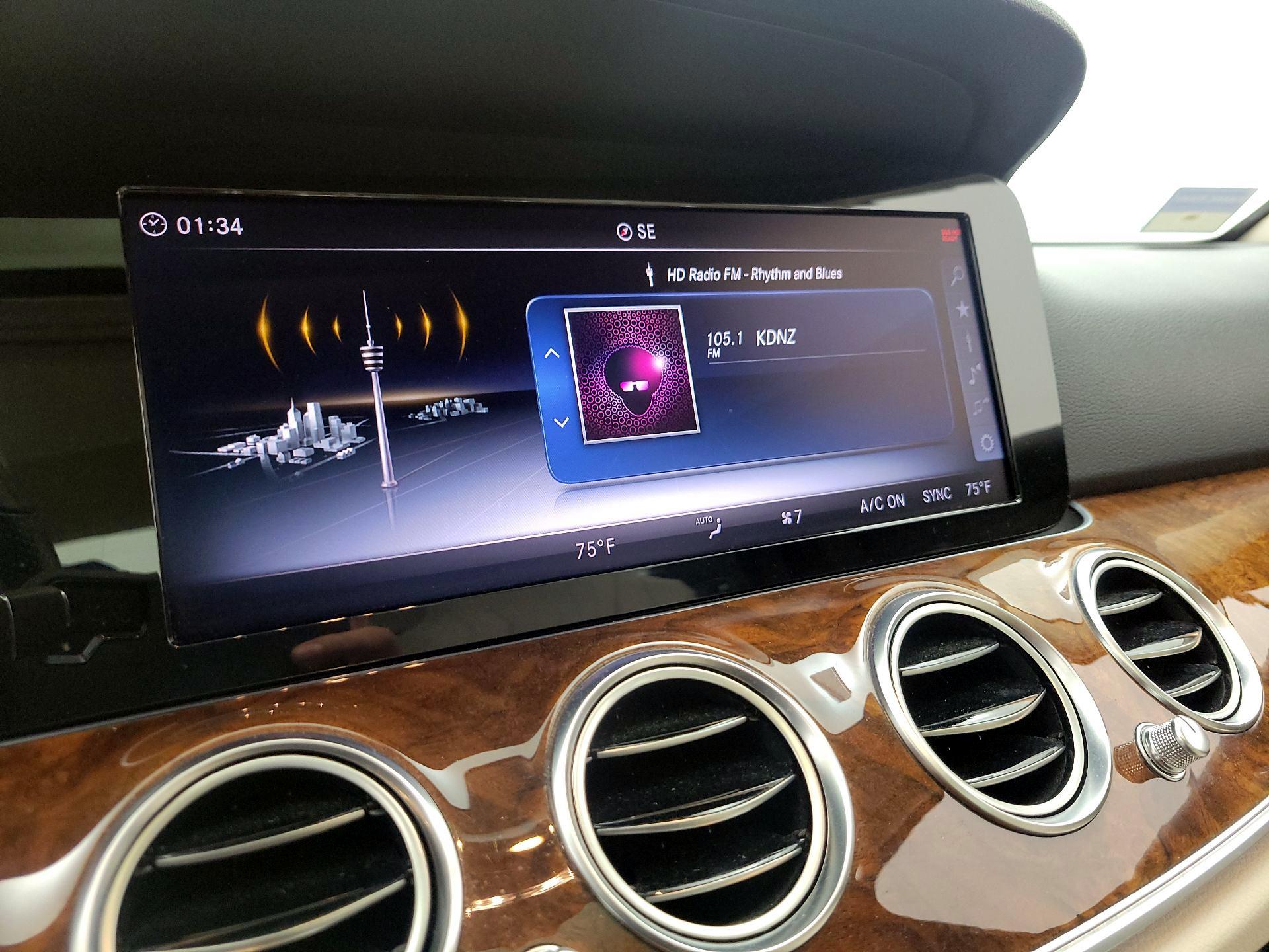 Thumbnail: 2018 Mercedes-Benz E-Class - 14