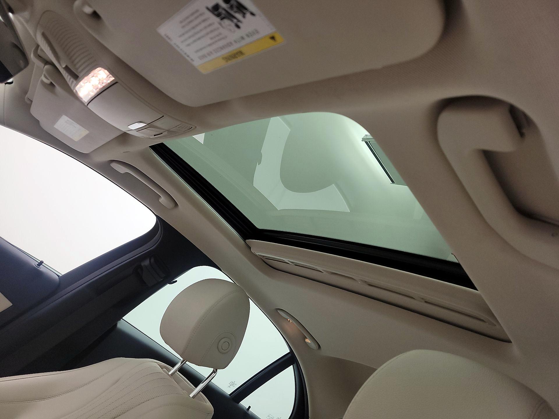 Thumbnail: 2018 Mercedes-Benz E-Class - 17