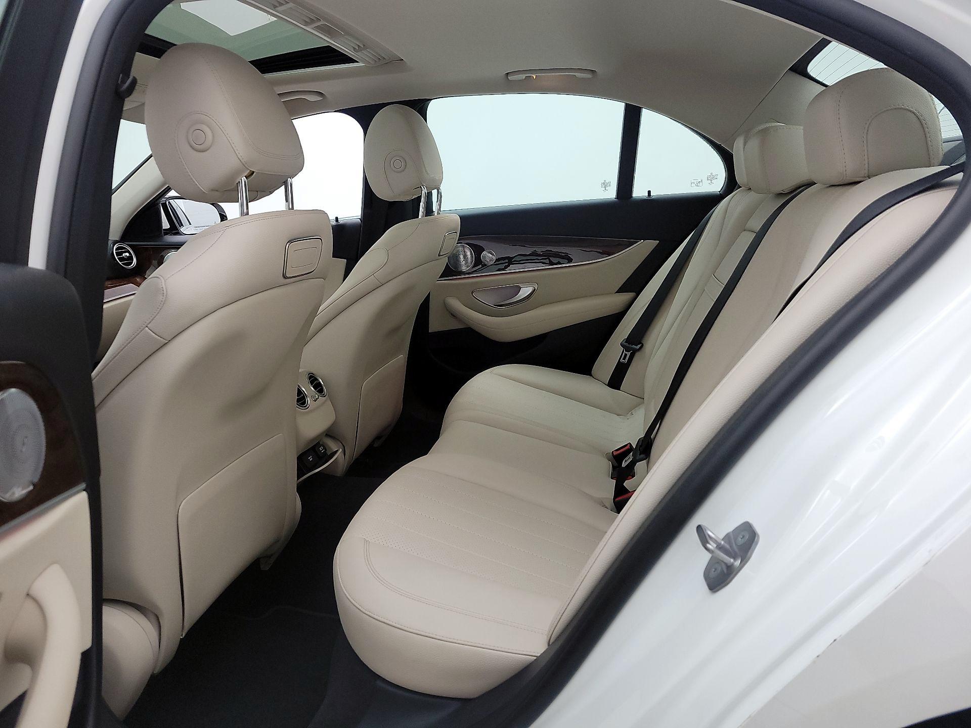 Thumbnail: 2018 Mercedes-Benz E-Class - 18