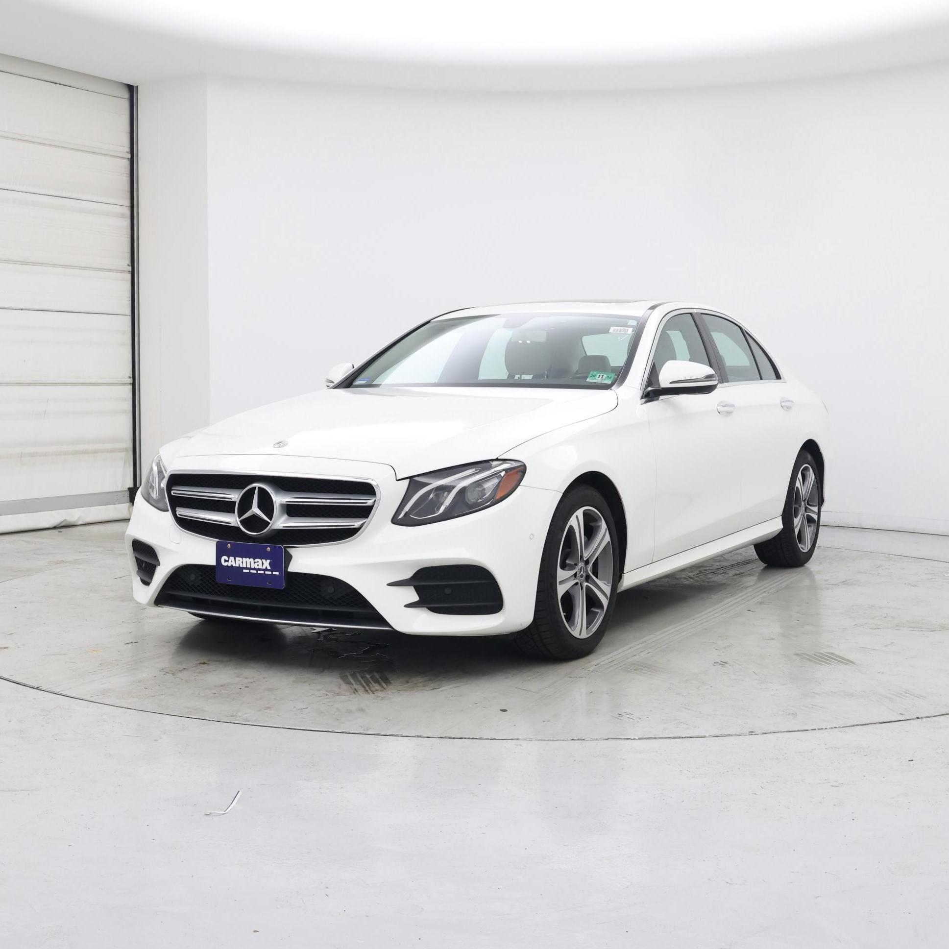 Thumbnail: 2018 Mercedes-Benz E-Class - 4