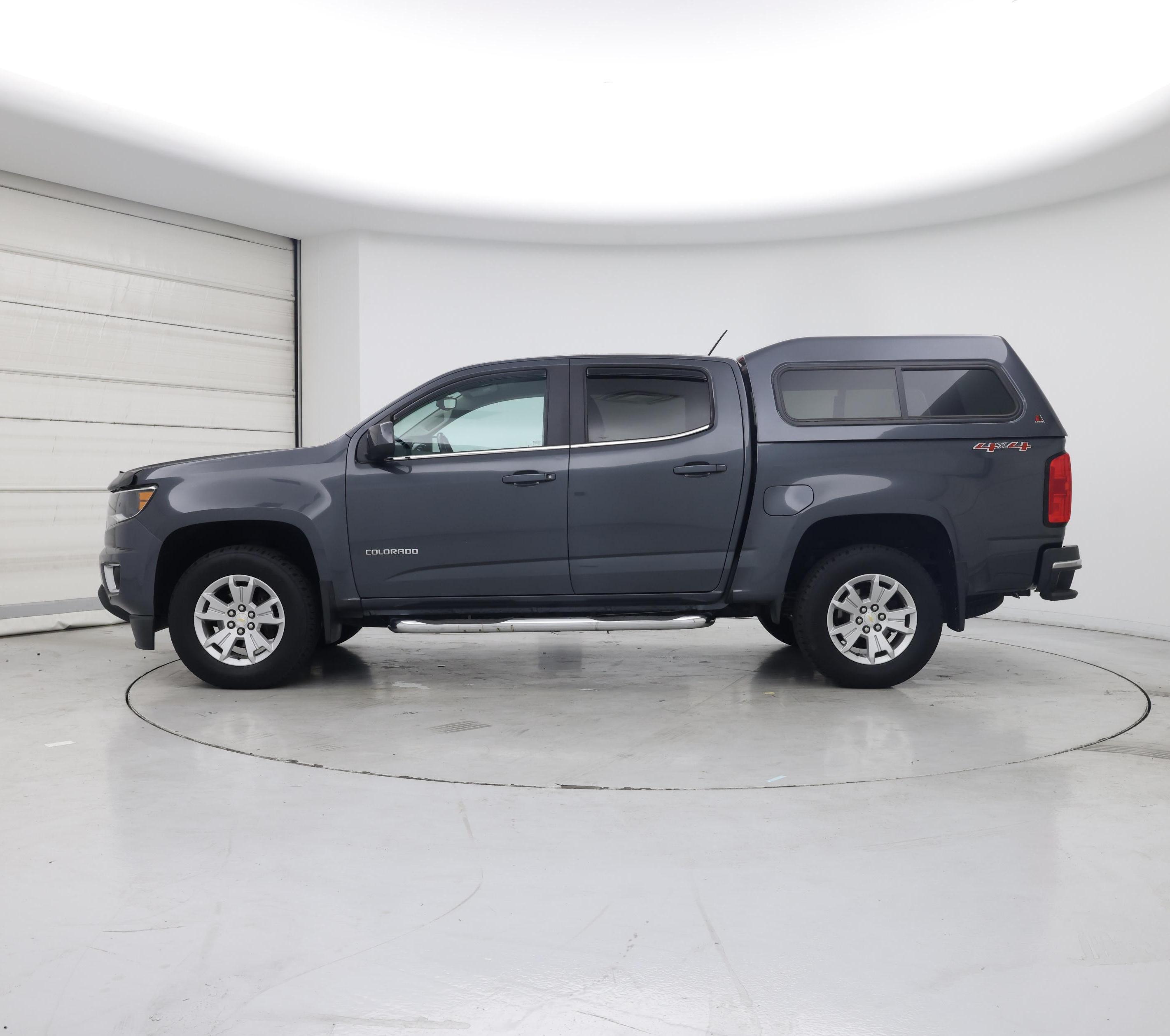 Thumbnail: 2016 Chevrolet Colorado - 3