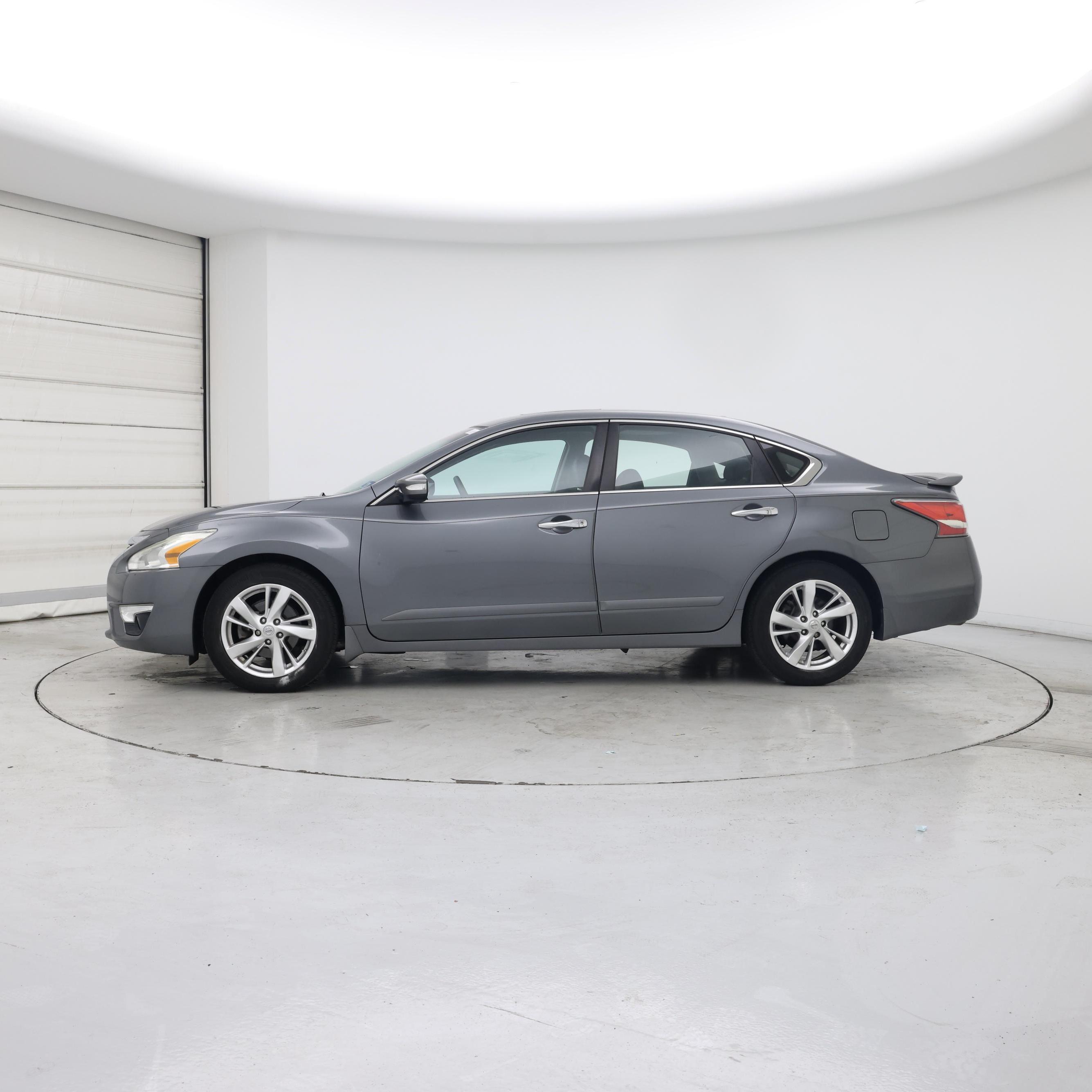 Thumbnail: 2015 Nissan Altima - 3