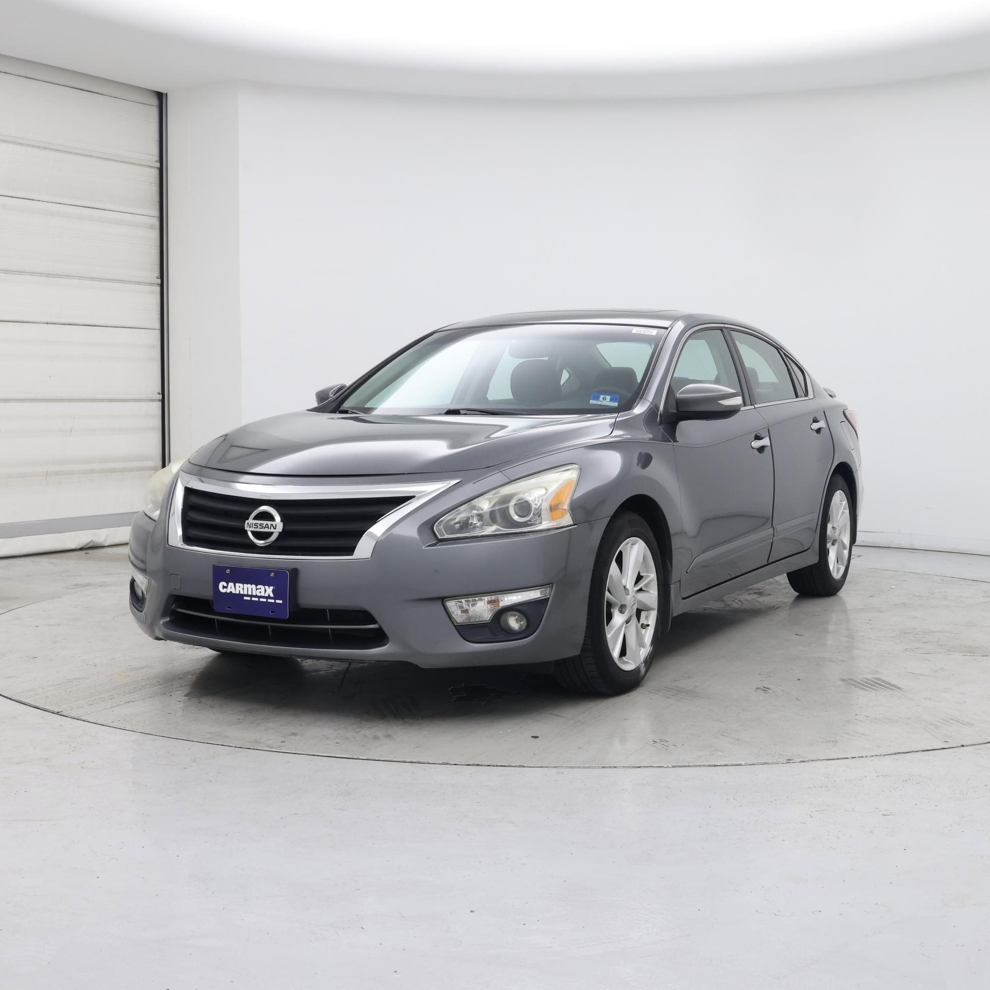 Thumbnail: 2015 Nissan Altima - 4