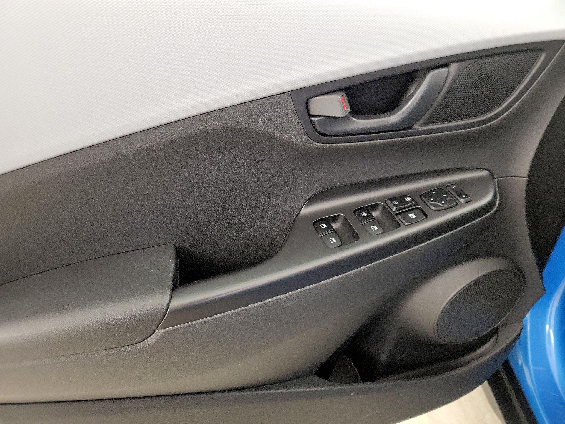 Thumbnail: 2021 Hyundai Kona - 12