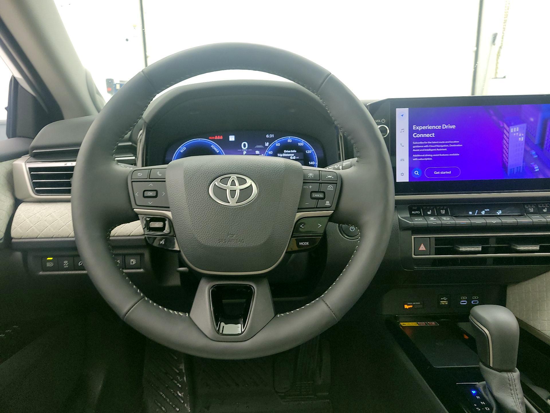 Thumbnail: 2025 Toyota Camry - 10