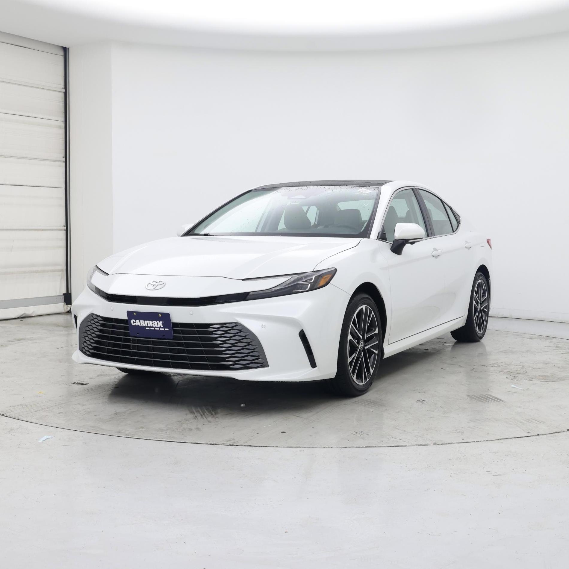 Thumbnail: 2025 Toyota Camry - 4