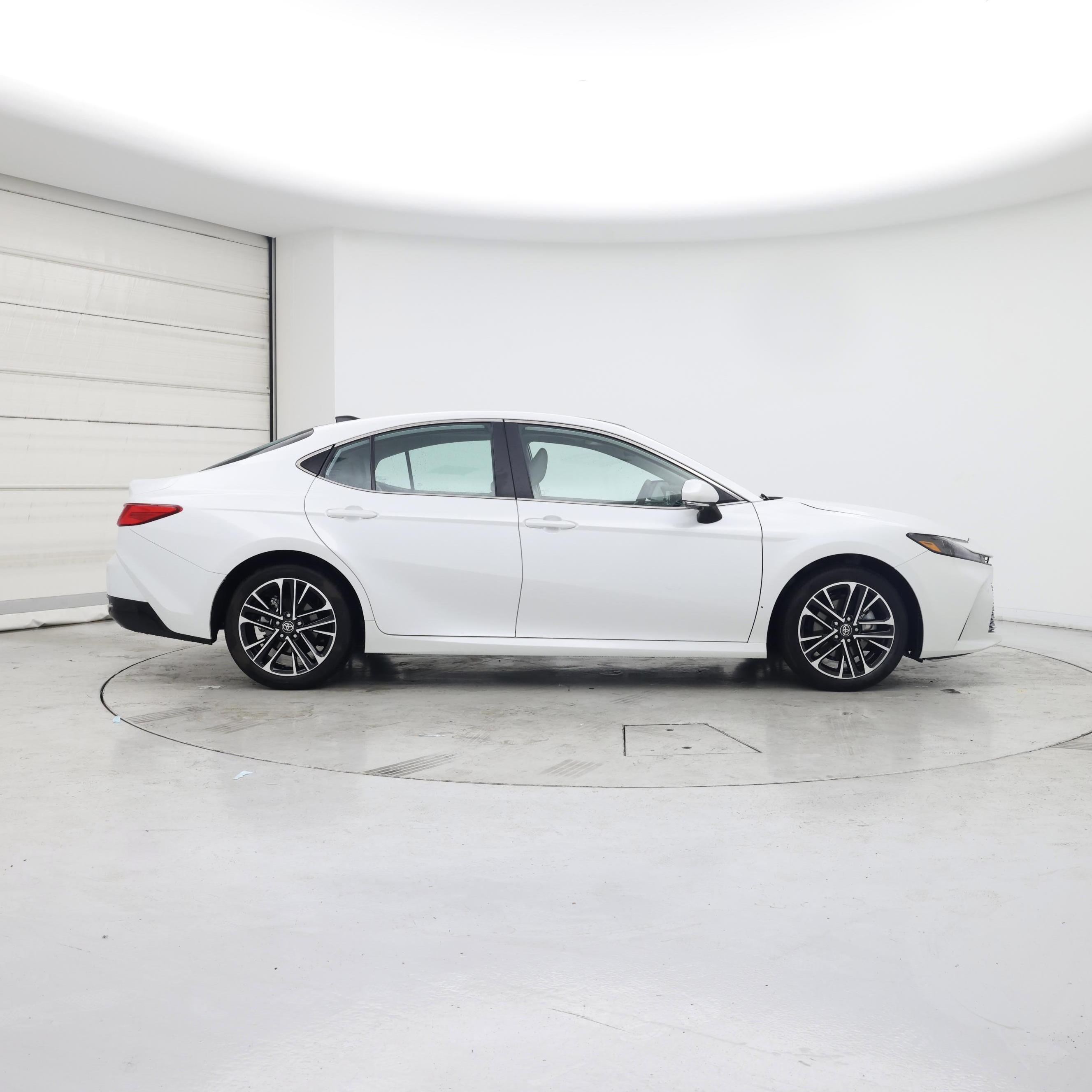Thumbnail: 2025 Toyota Camry - 7
