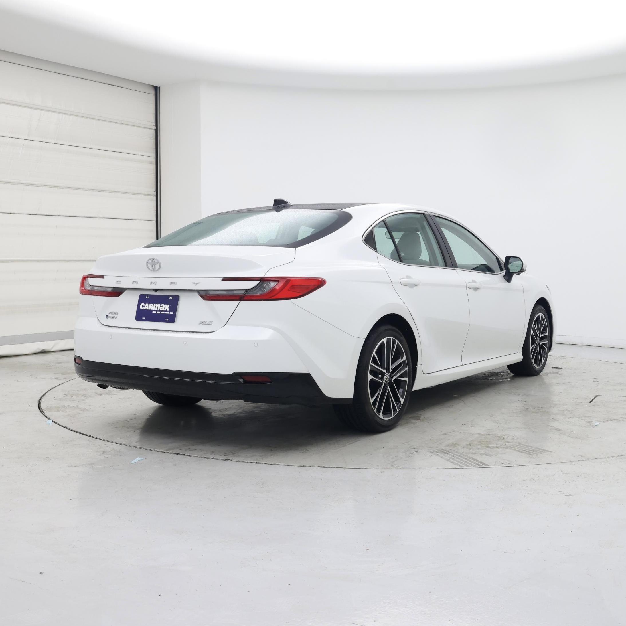 Thumbnail: 2025 Toyota Camry - 8