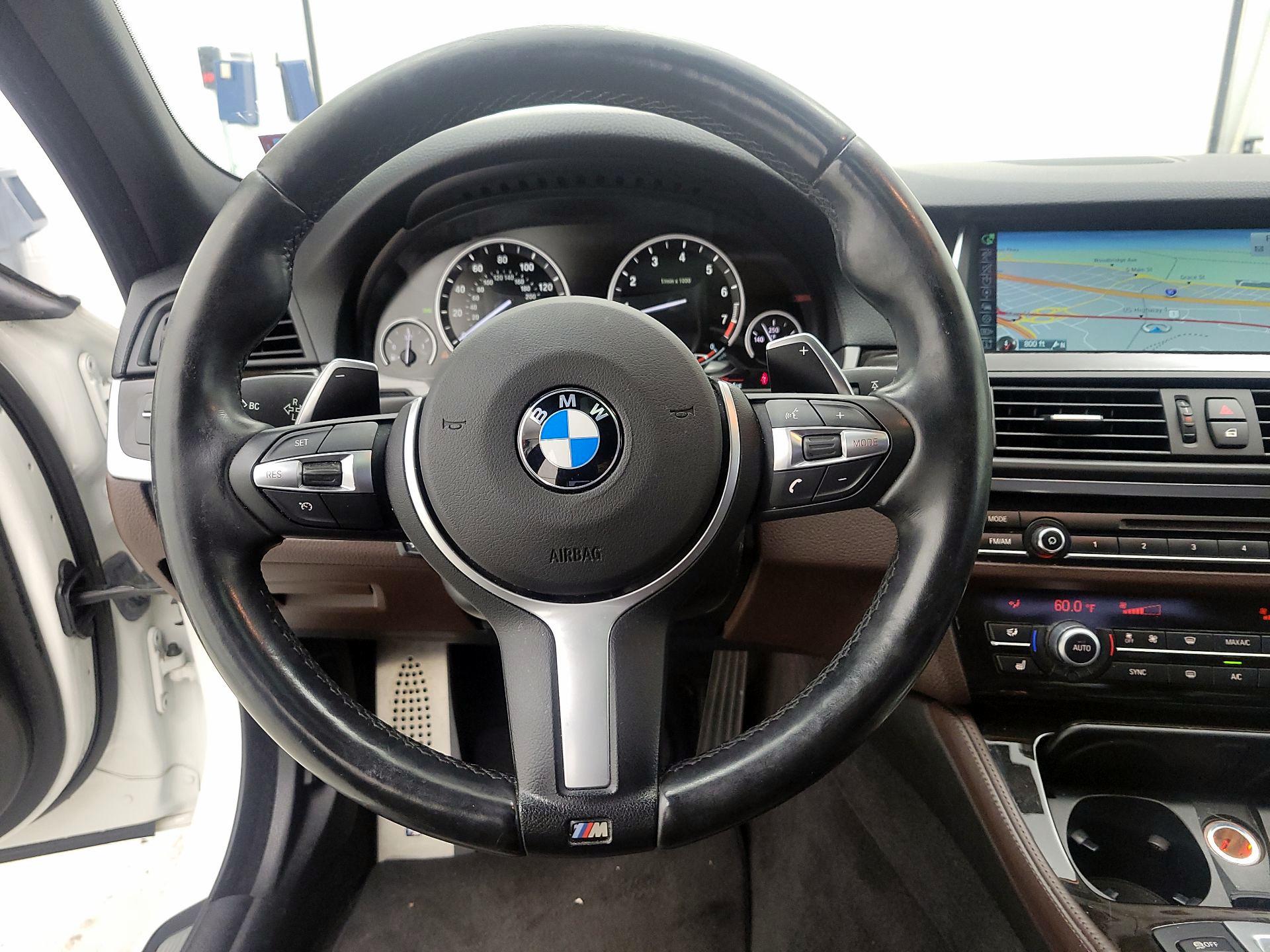 Thumbnail: 2014 BMW 5 Series - 10