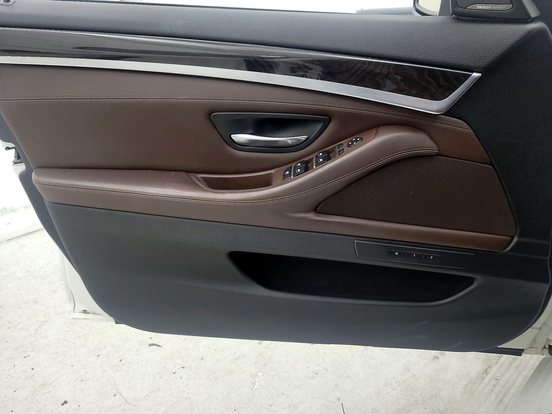 Thumbnail: 2014 BMW 5 Series - 12