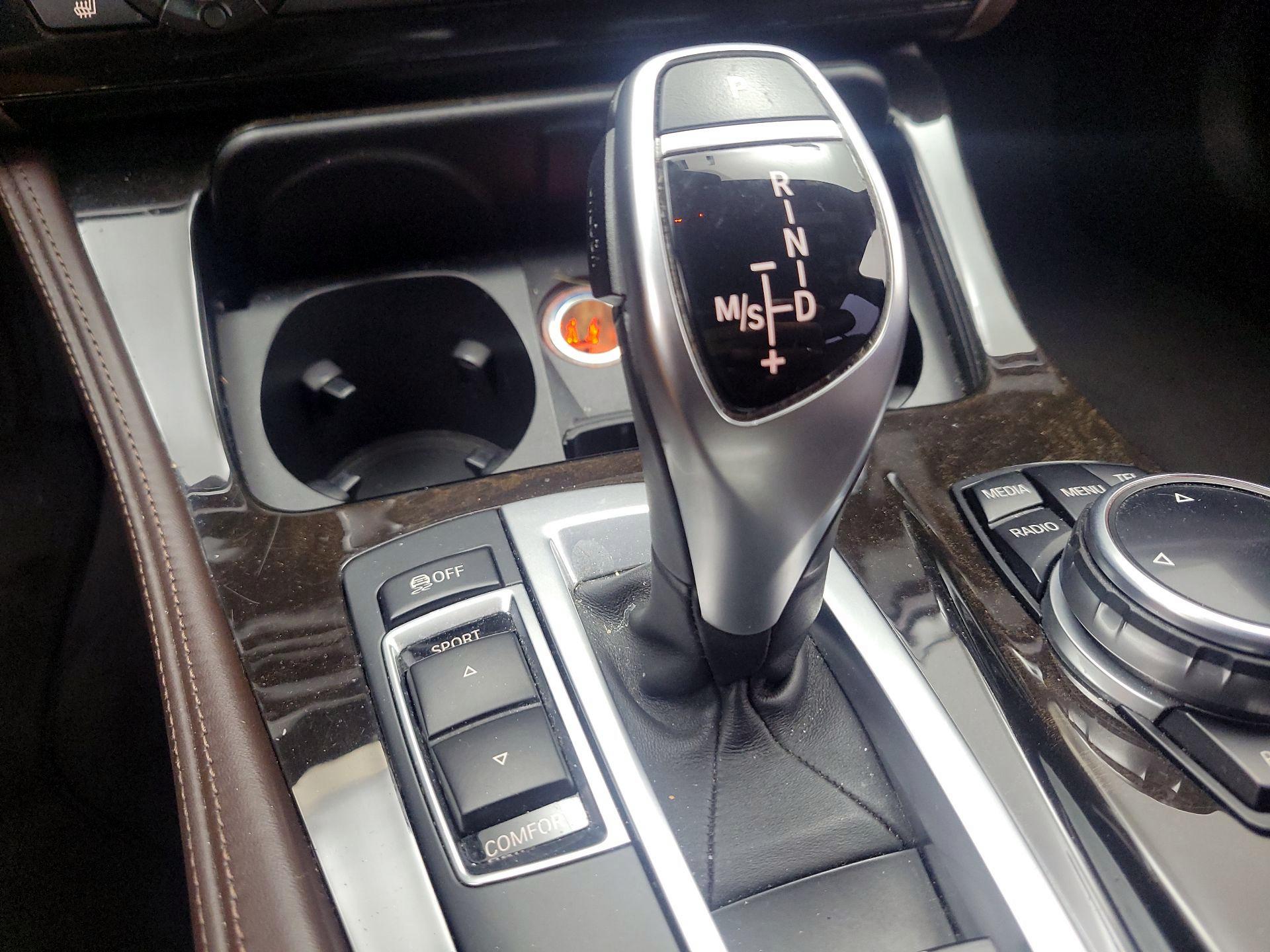 Thumbnail: 2014 BMW 5 Series - 18