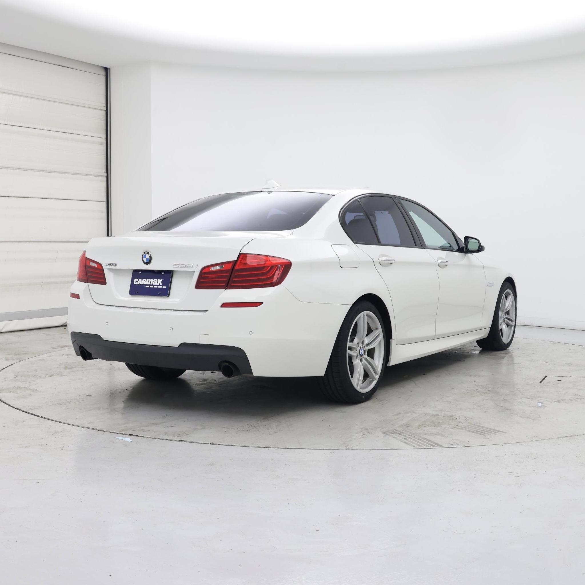 Thumbnail: 2014 BMW 5 Series - 8