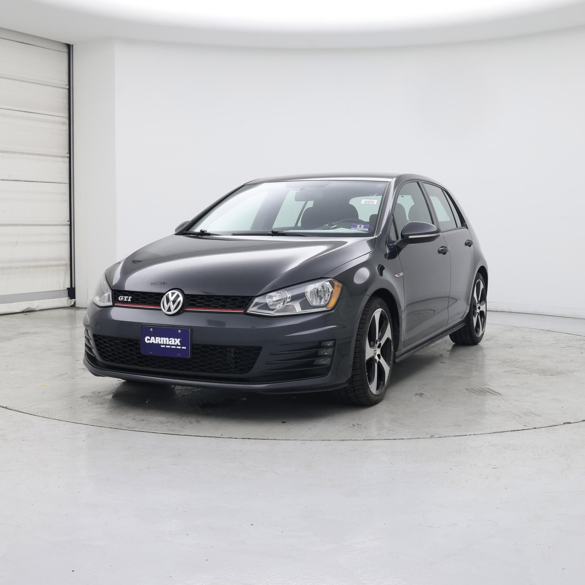 Thumbnail: 2017 Volkswagen Golf - 4