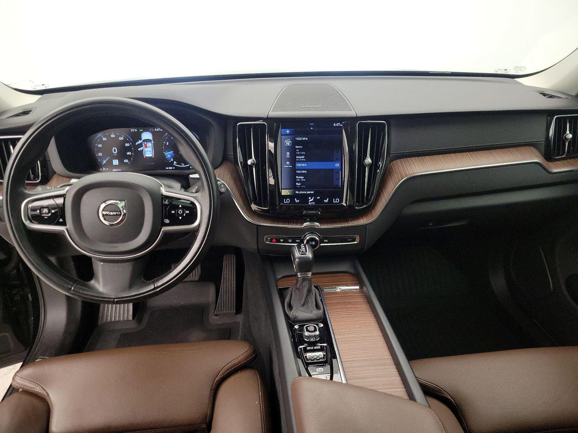 Thumbnail: 2020 Volvo XC60 - 9