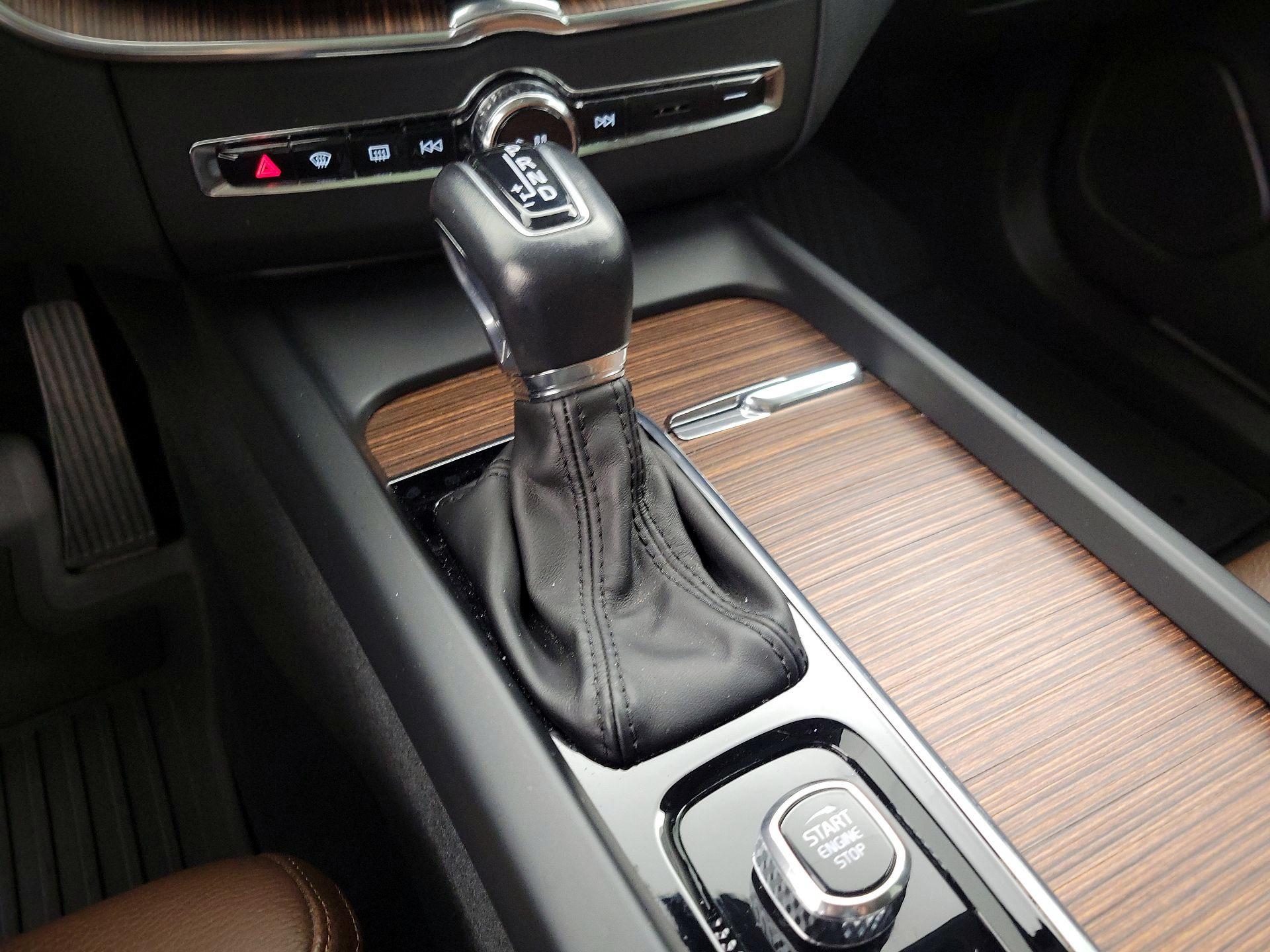 Thumbnail: 2020 Volvo XC60 - 17