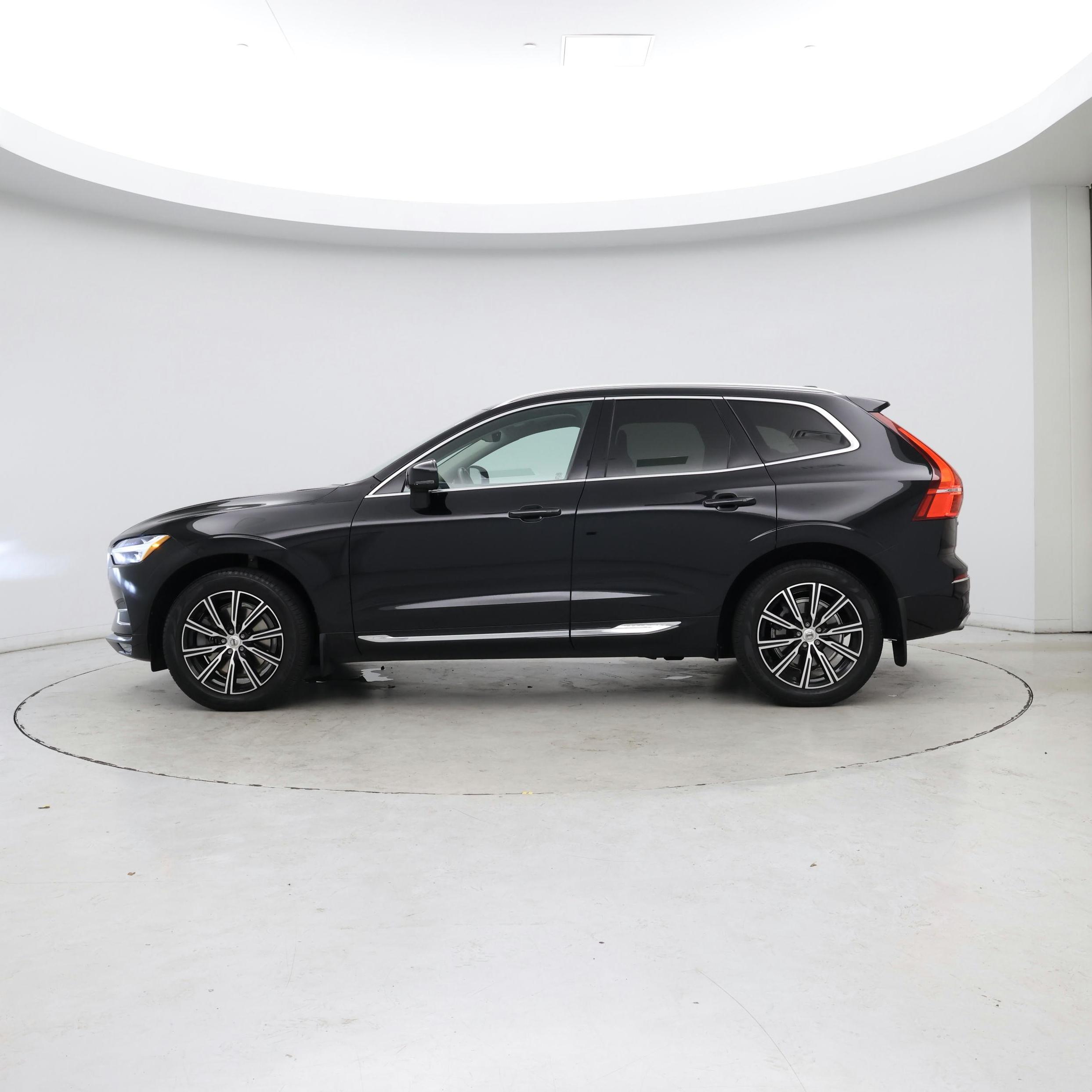 Thumbnail: 2020 Volvo XC60 - 3