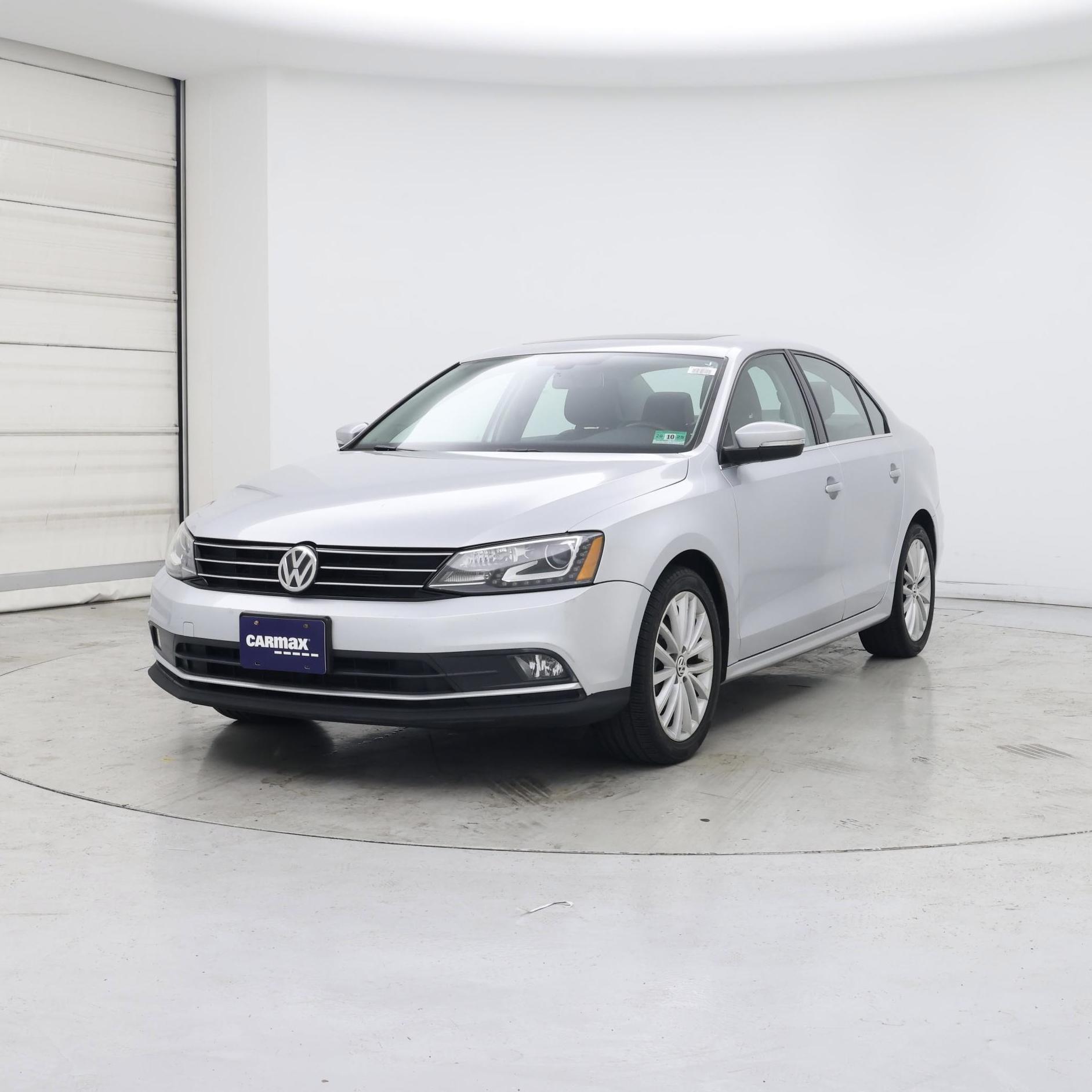 Thumbnail: 2016 Volkswagen Jetta - 4