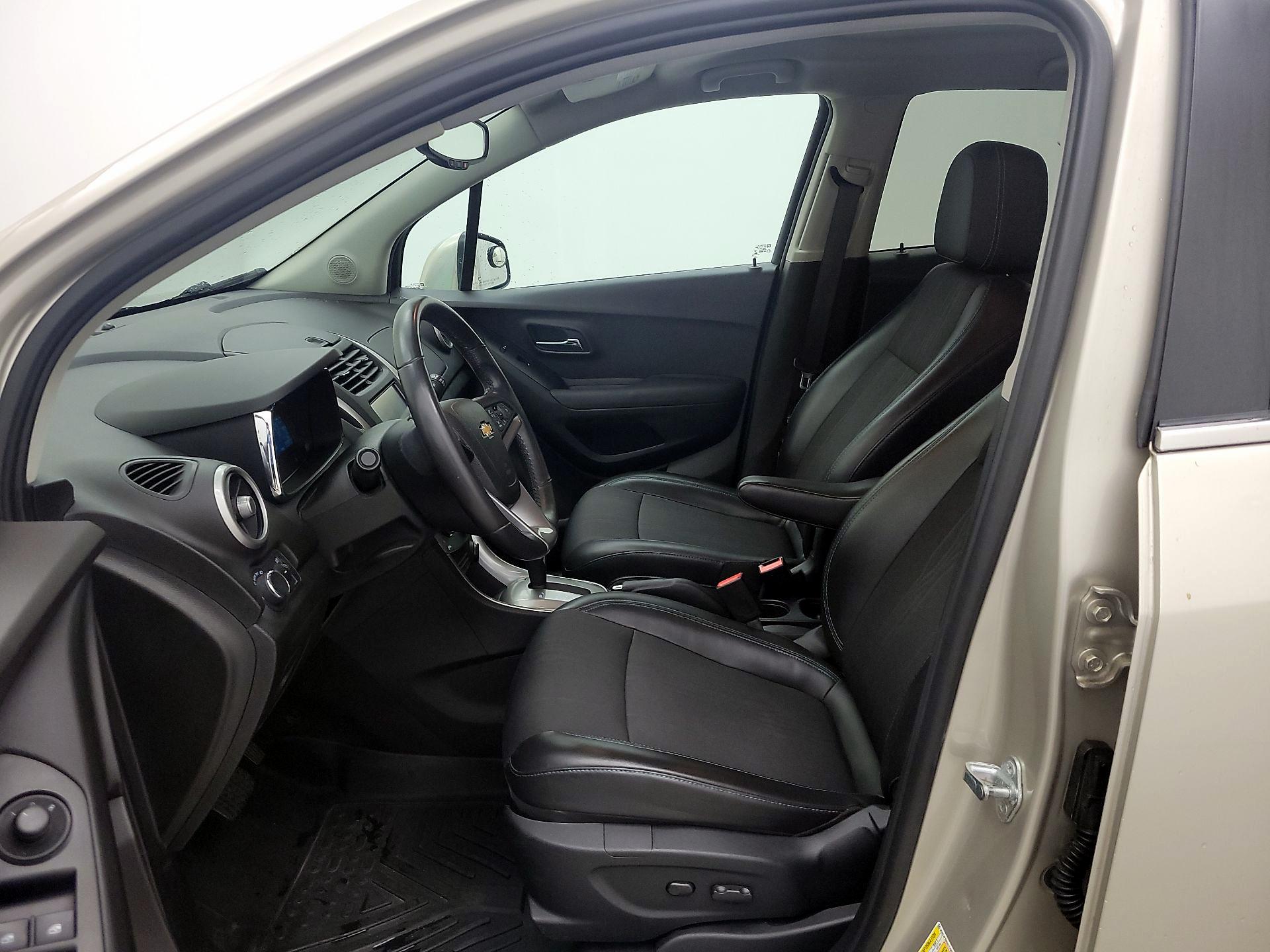 Thumbnail: 2016 Chevrolet Trax - 11