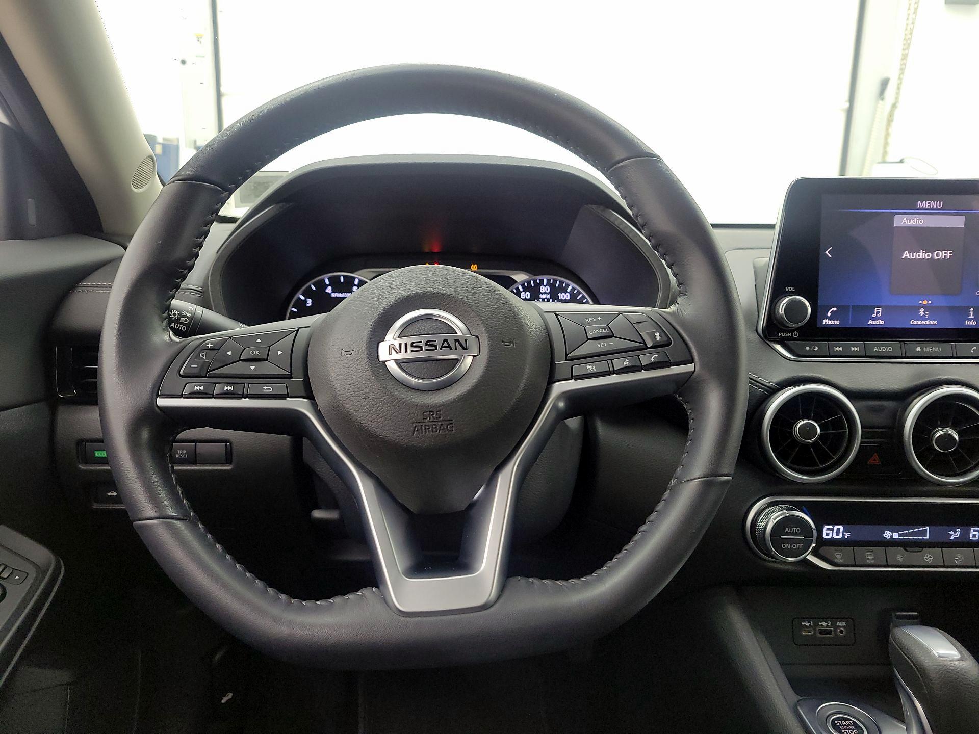 Thumbnail: 2020 Nissan Sentra - 10