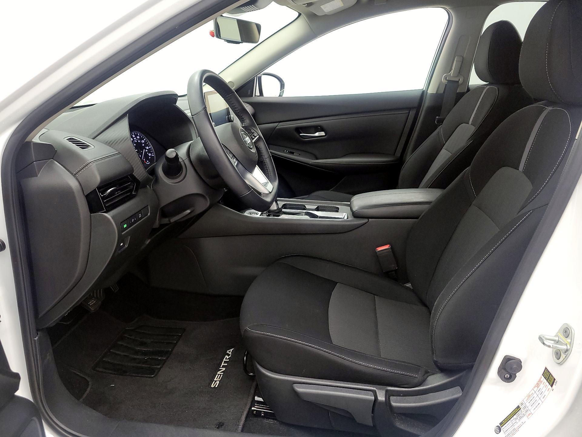 Thumbnail: 2020 Nissan Sentra - 11