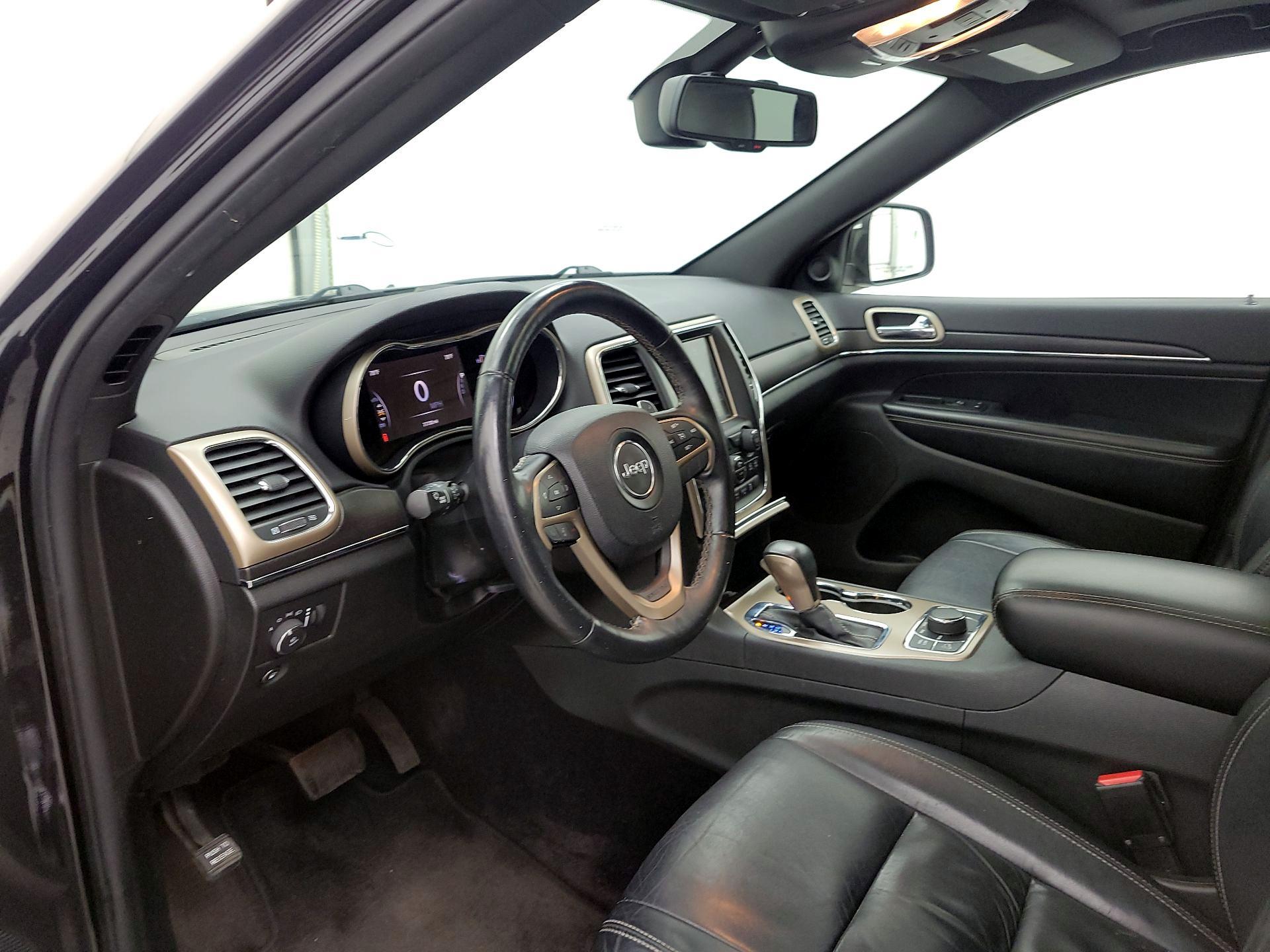 Thumbnail: 2016 Jeep Grand Cherokee - 11