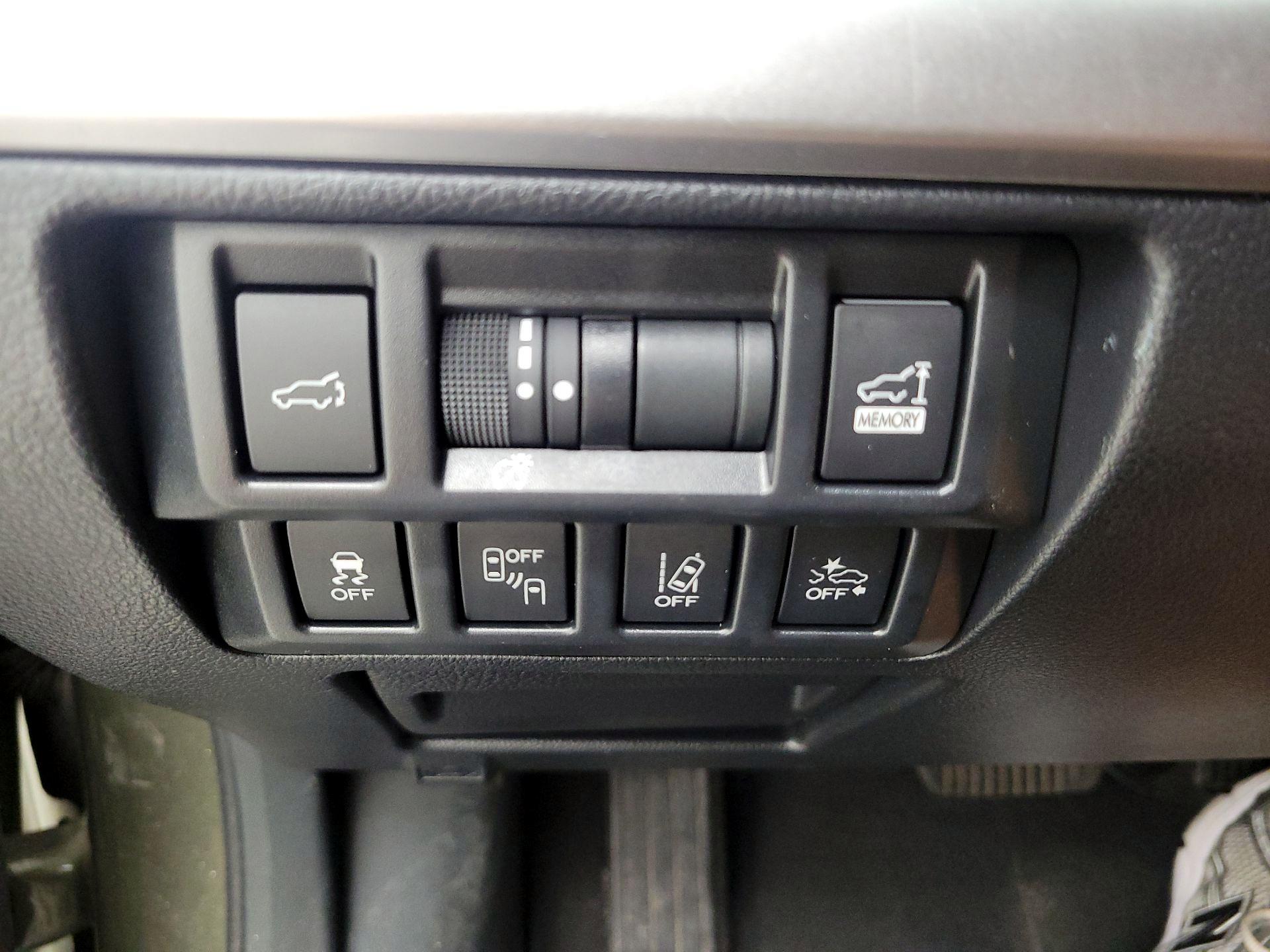 Thumbnail: 2018 Subaru Outback - 13