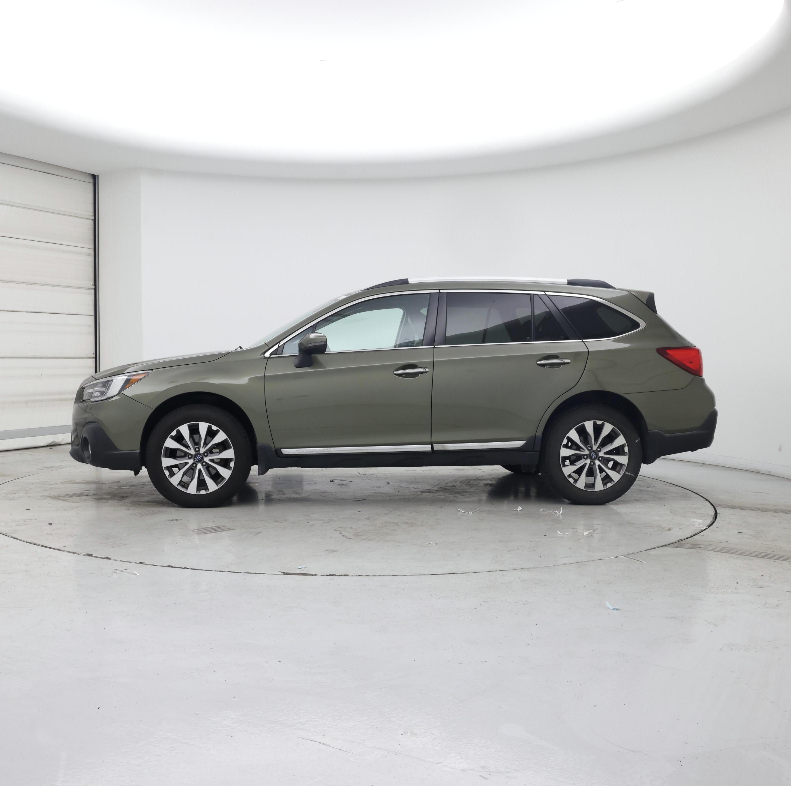 Thumbnail: 2018 Subaru Outback - 3
