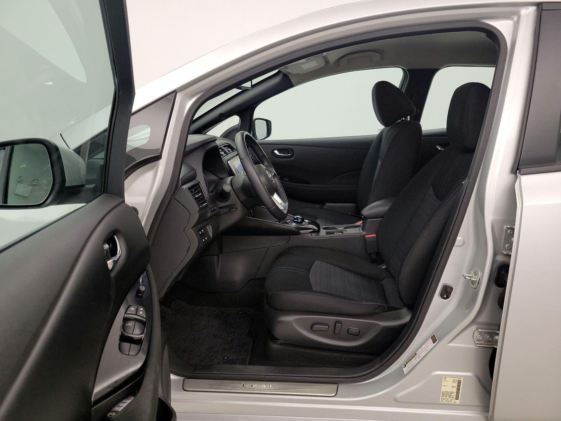 Thumbnail: 2023 Nissan Leaf - 11