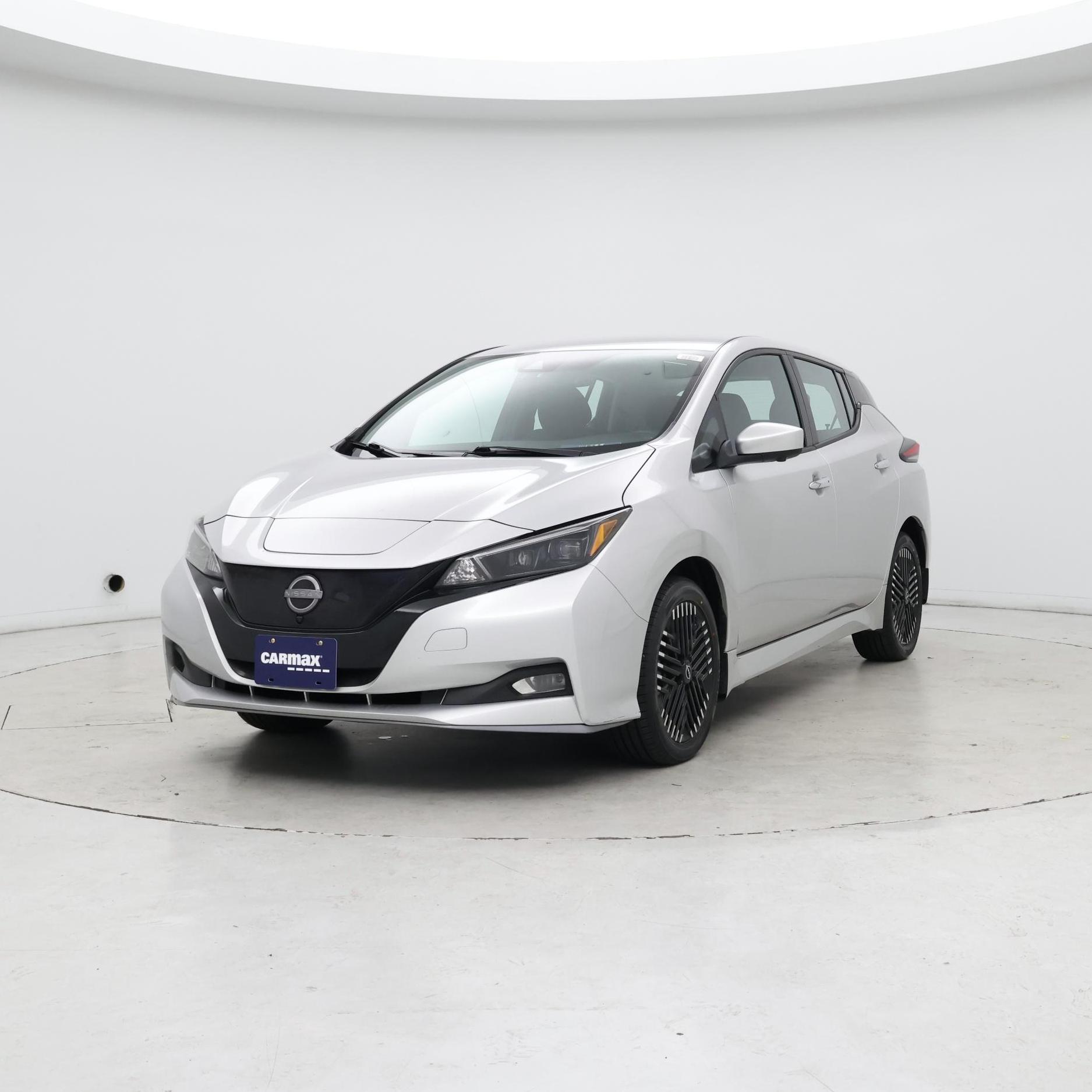 Thumbnail: 2023 Nissan Leaf - 4