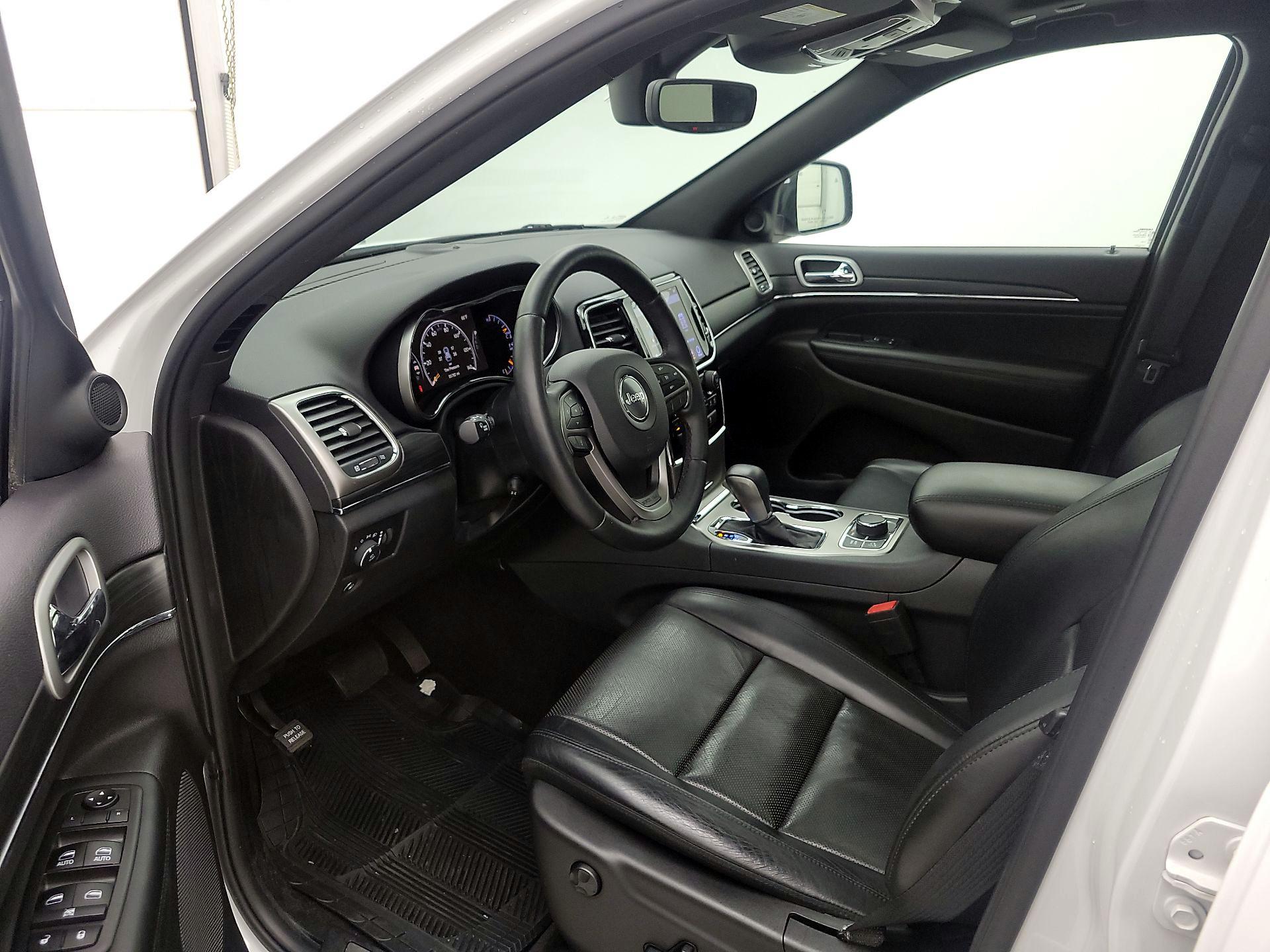 Thumbnail: 2019 Jeep Grand Cherokee - 11