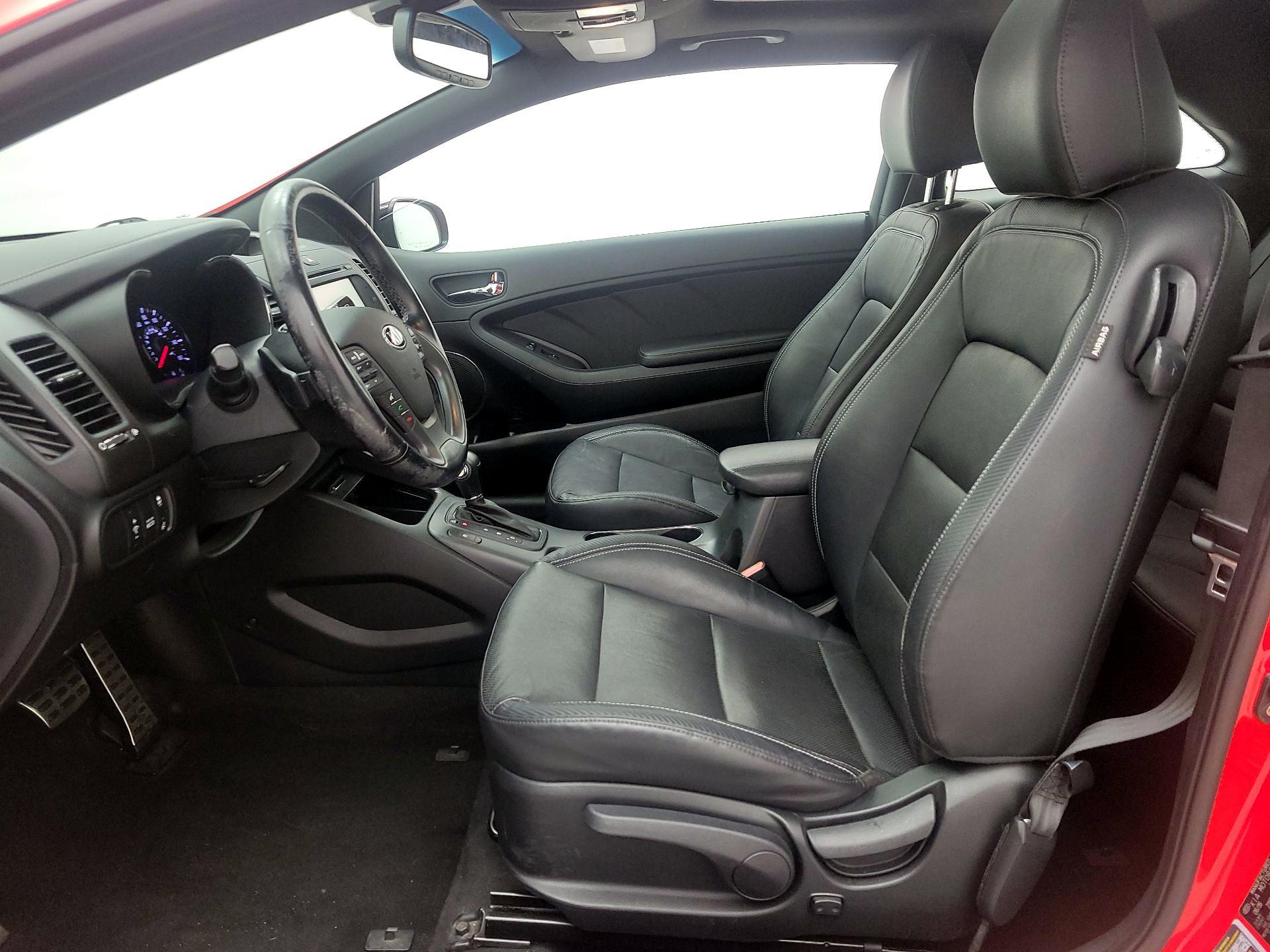 Thumbnail: 2016 Kia Forte - 11