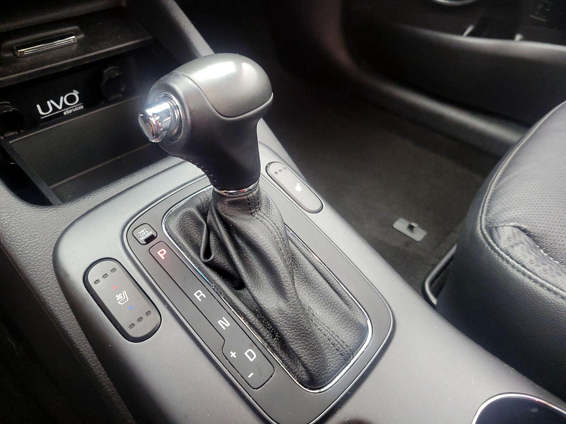 Thumbnail: 2016 Kia Forte - 17
