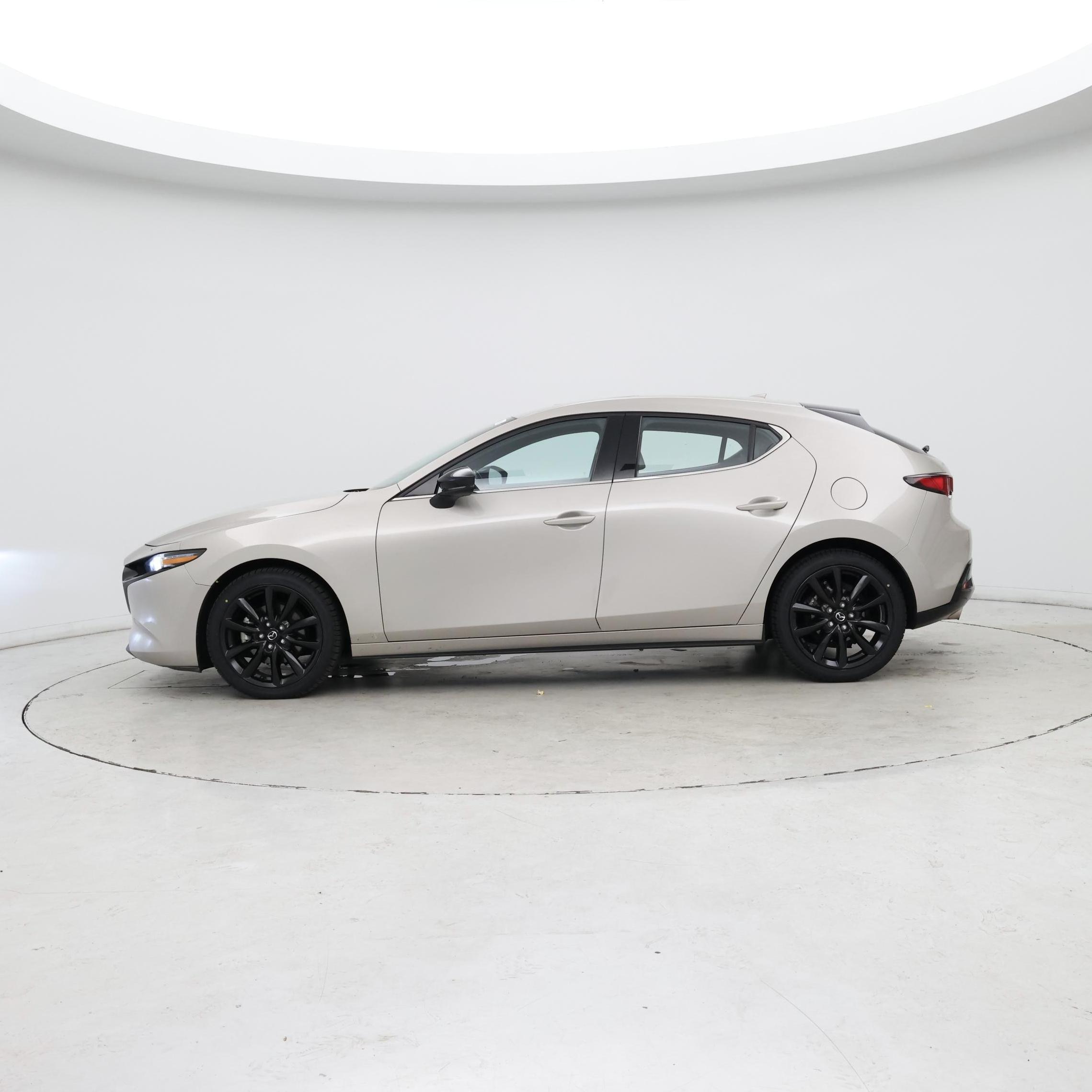 Thumbnail: 2022 Mazda Mazda3 - 3