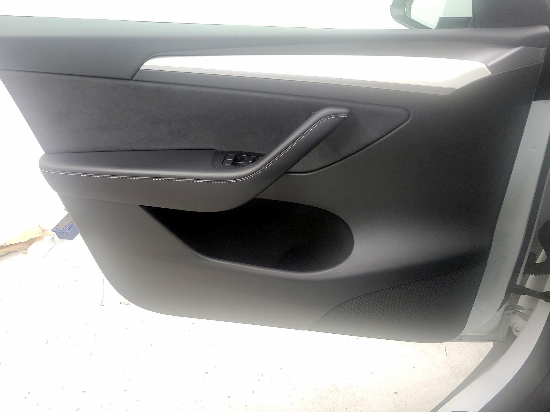 Thumbnail: 2022 Tesla Model Y - 12