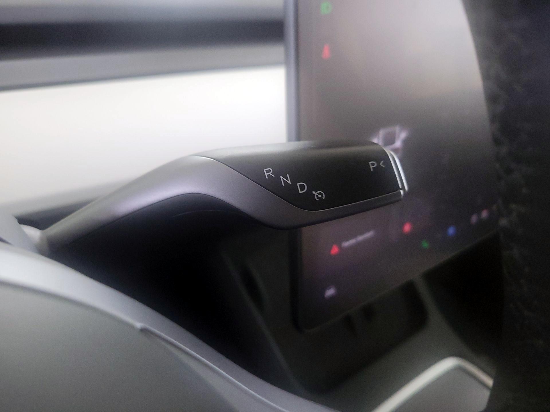 Thumbnail: 2022 Tesla Model Y - 17