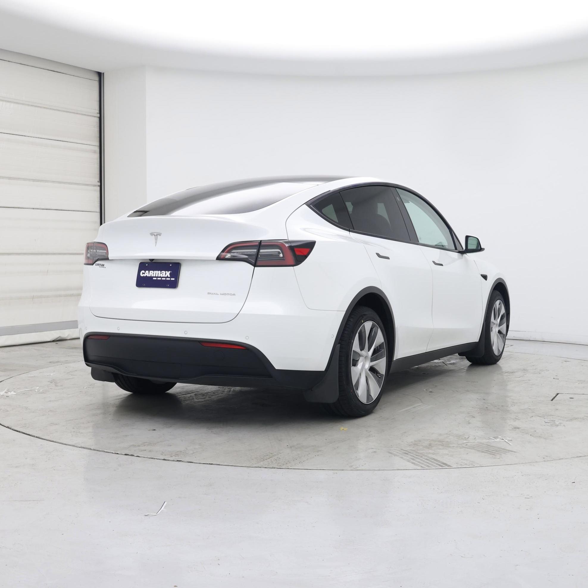 Thumbnail: 2022 Tesla Model Y - 8