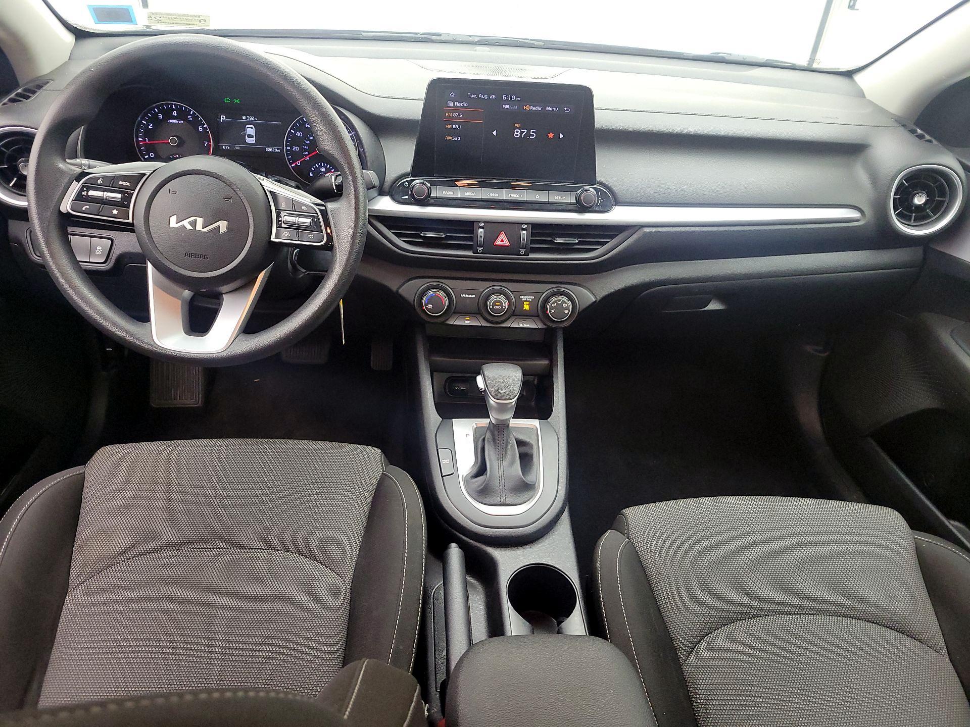 Thumbnail: 2024 Kia Forte - 9