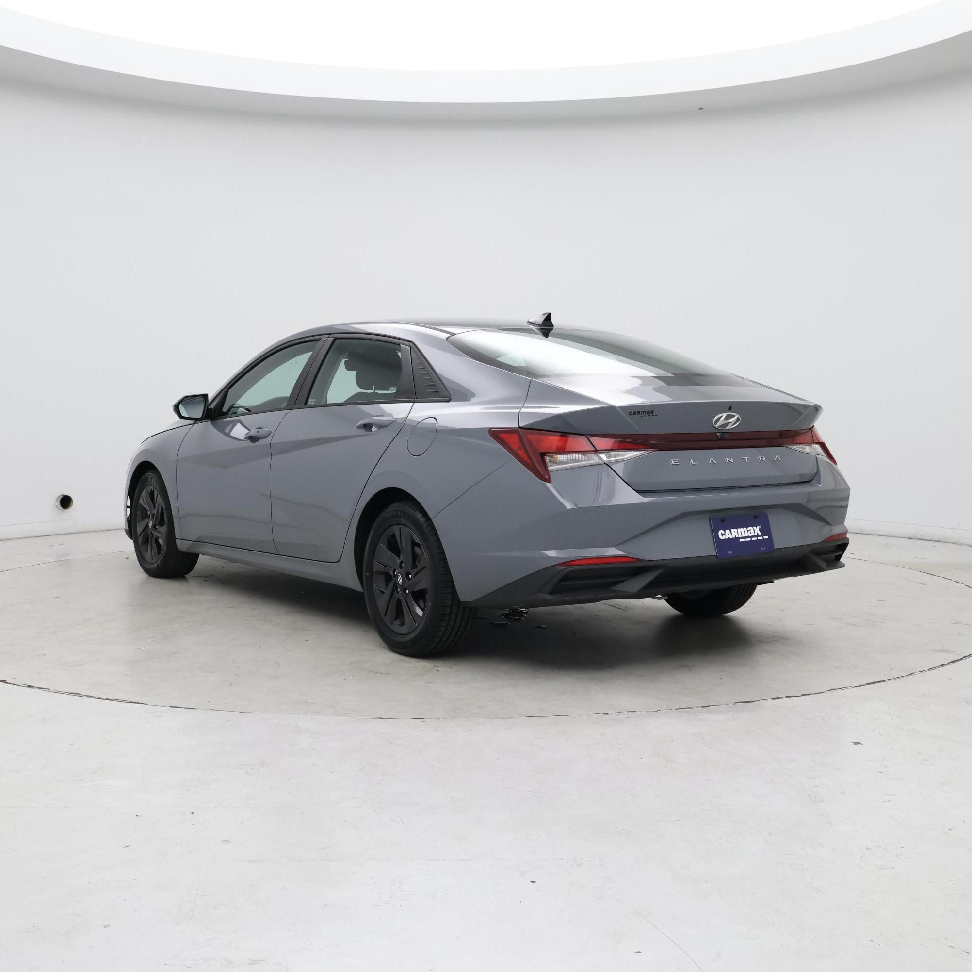 Thumbnail: 2021 Hyundai Elantra - 2