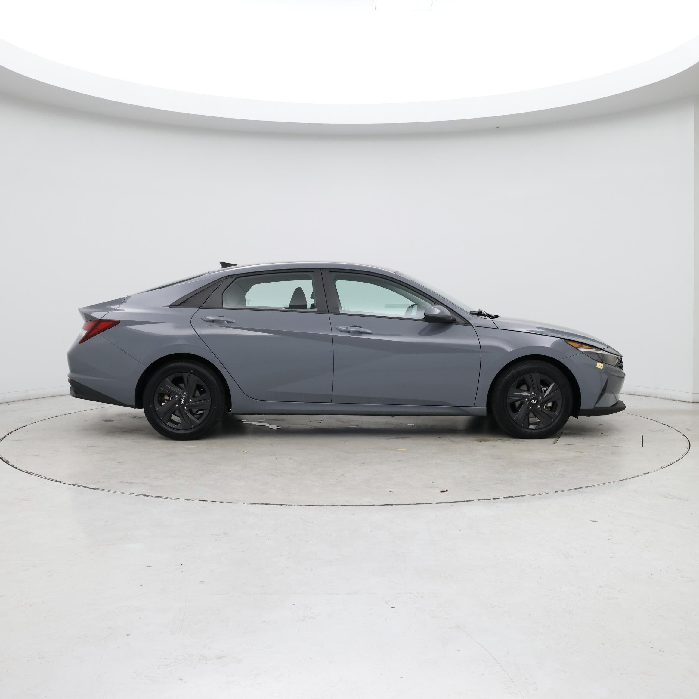 Thumbnail: 2021 Hyundai Elantra - 7