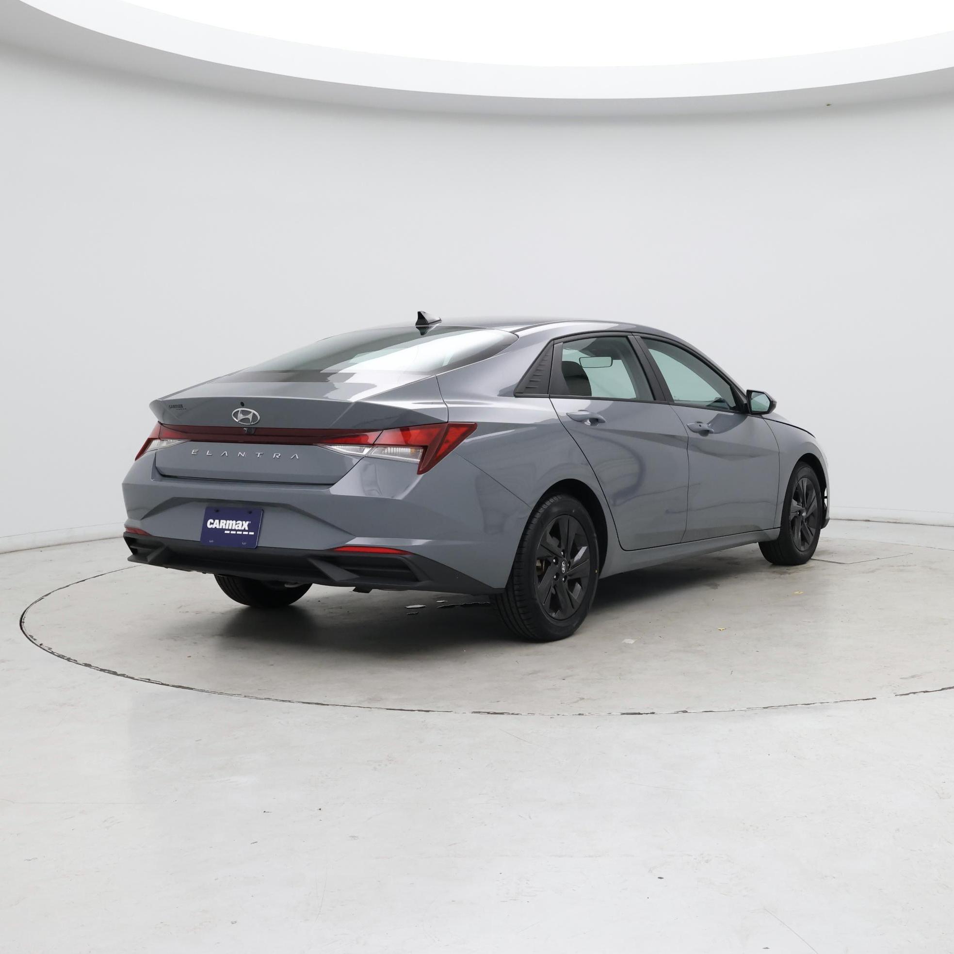 Thumbnail: 2021 Hyundai Elantra - 8