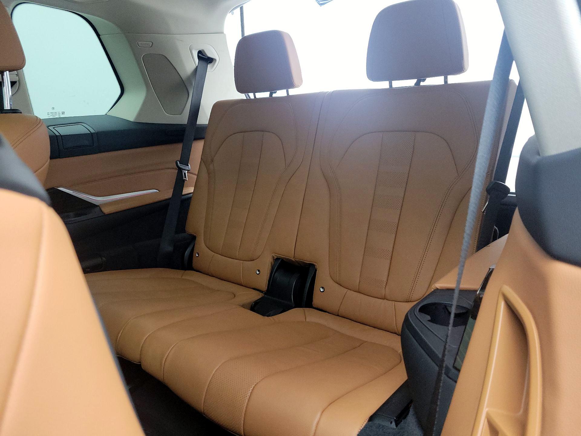 Thumbnail: 2021 BMW X7 - 20