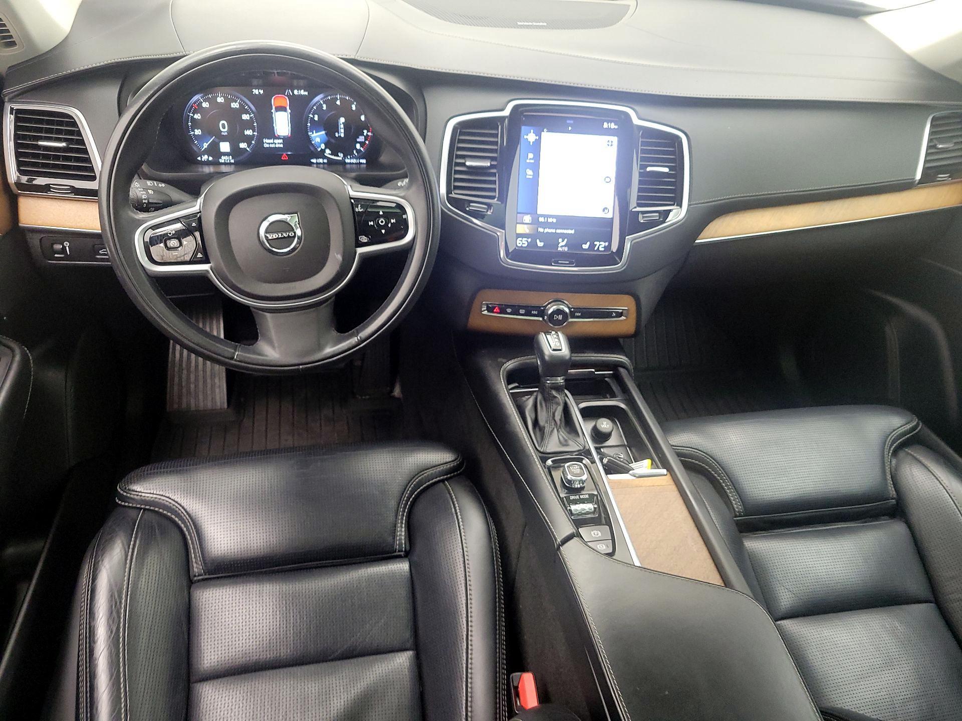 Thumbnail: 2019 Volvo XC90 - 9