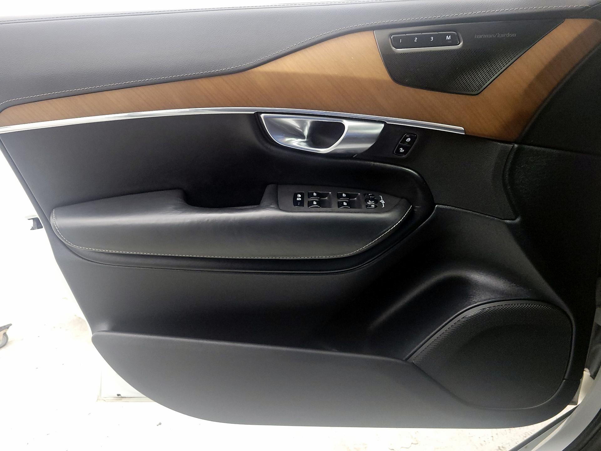 Thumbnail: 2019 Volvo XC90 - 12