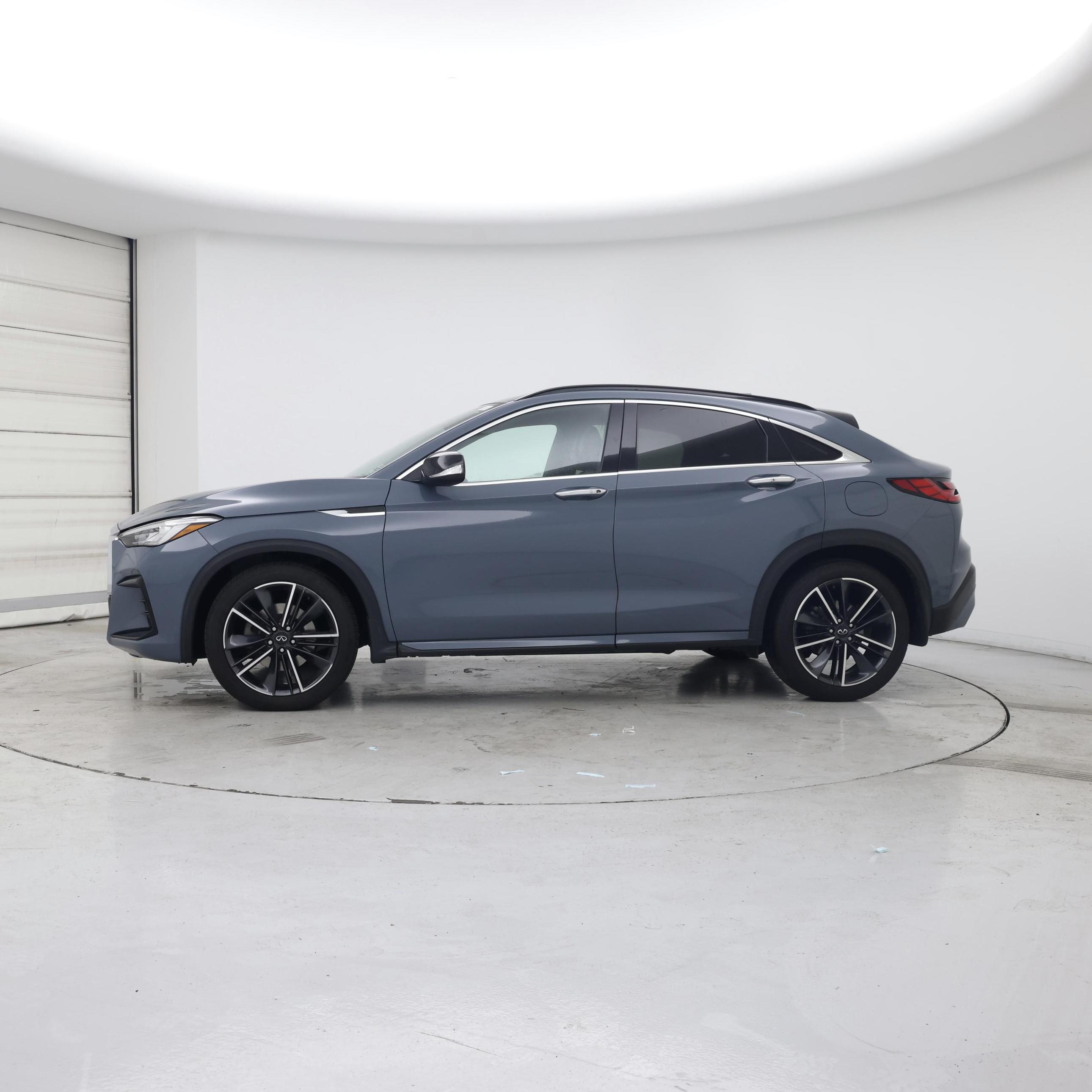 Thumbnail: 2022 INFINITI QX55 - 3