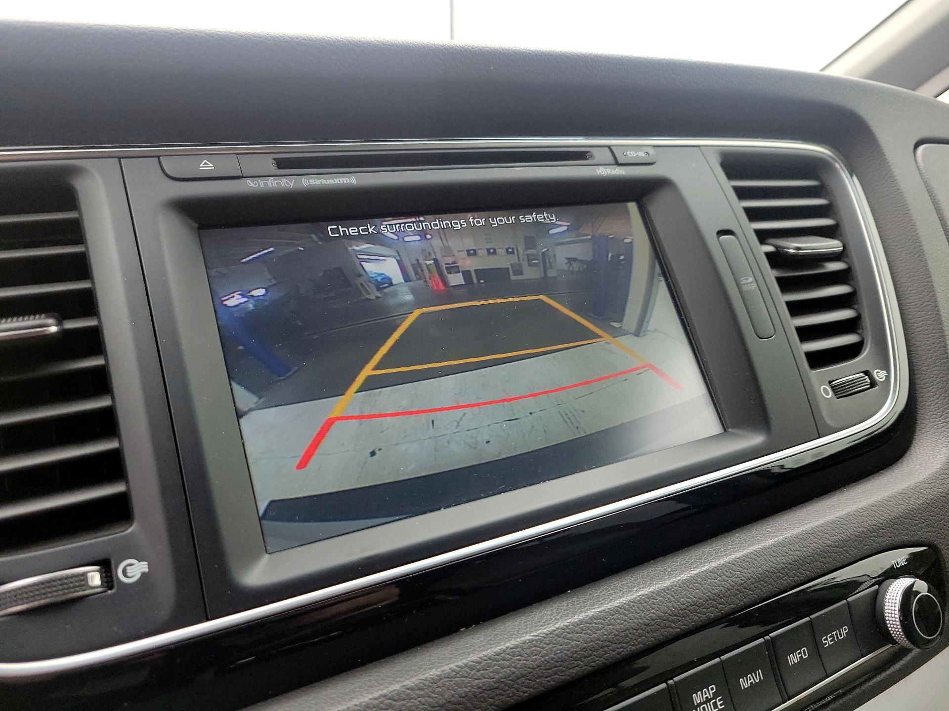 Thumbnail: 2015 Kia Sedona - 15