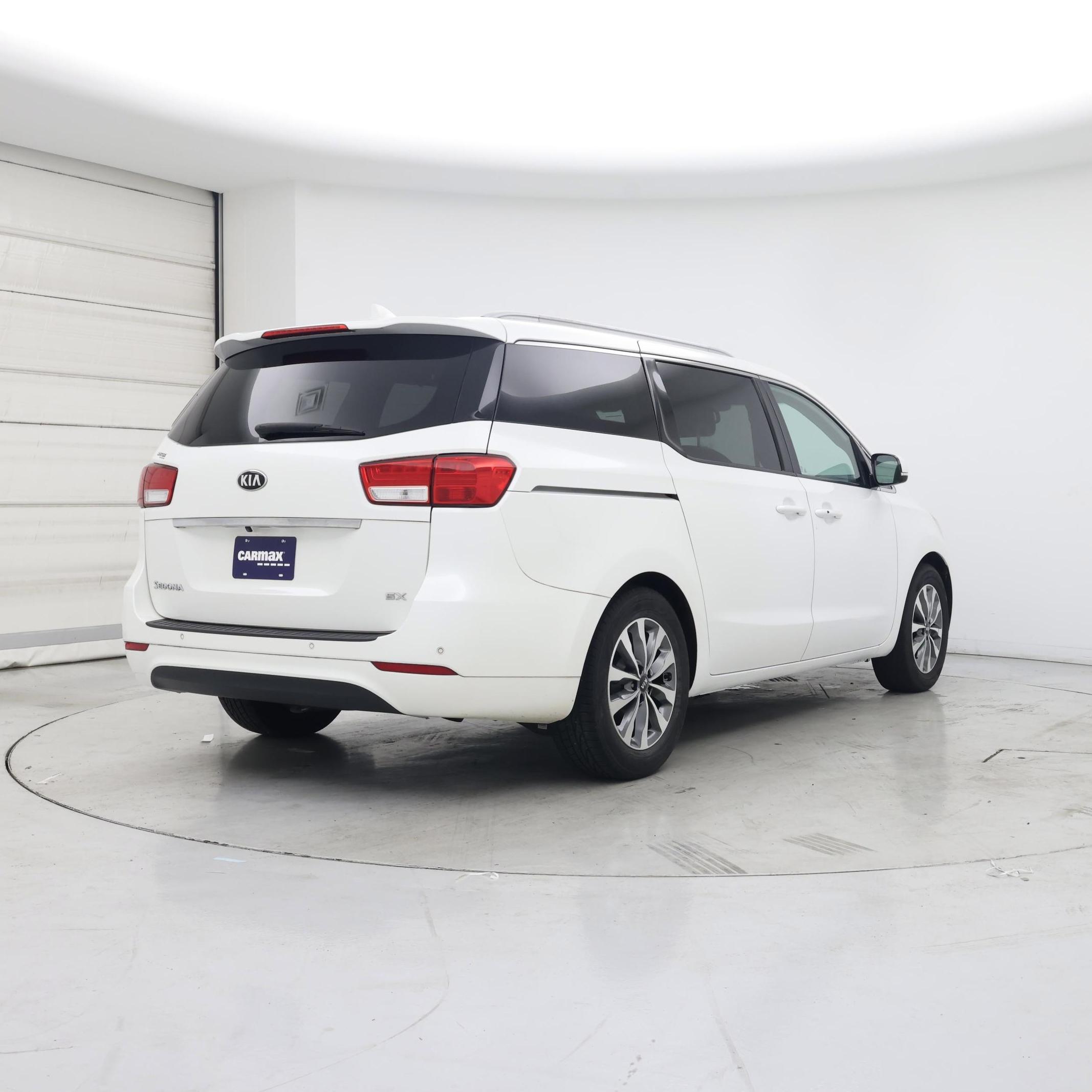 Thumbnail: 2015 Kia Sedona - 8