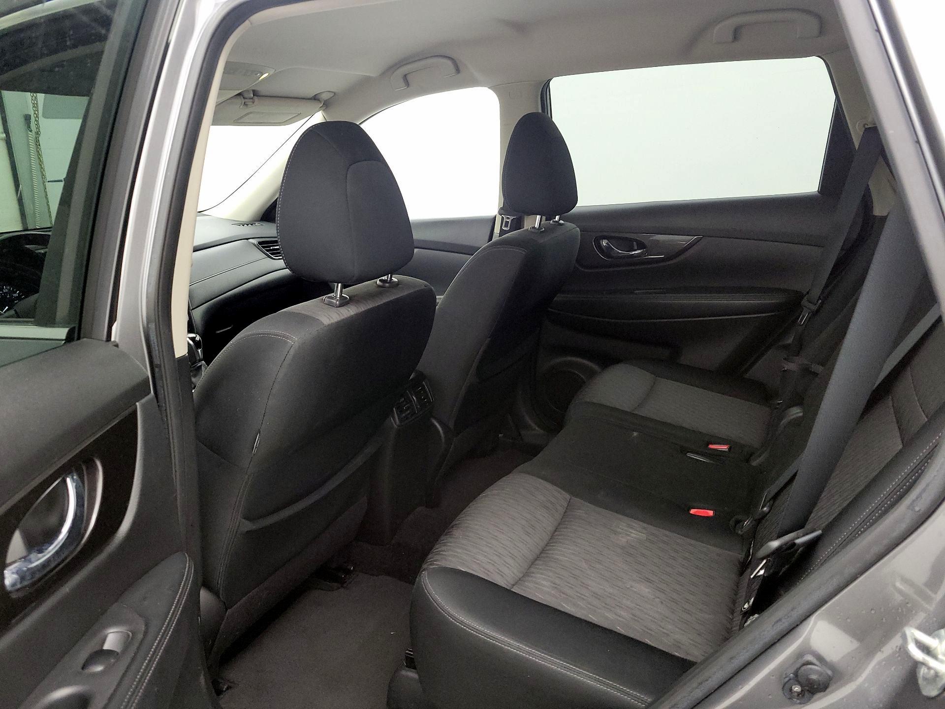 Thumbnail: 2019 Nissan Rogue - 20