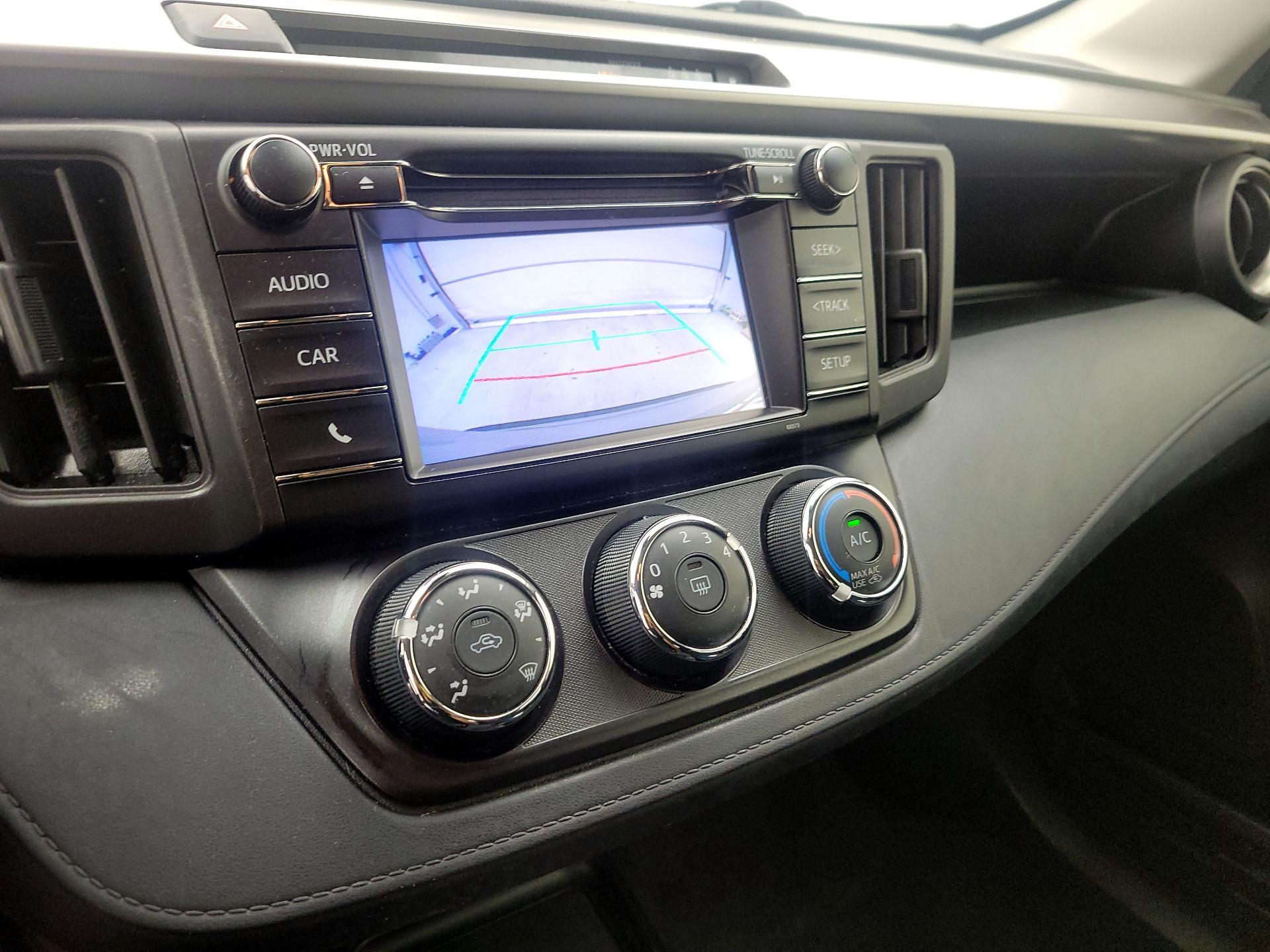 Thumbnail: 2018 Toyota RAV4 - 14